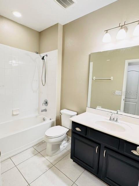 2832 WHITE ISLE LN, ORLANDO, FL, 32825