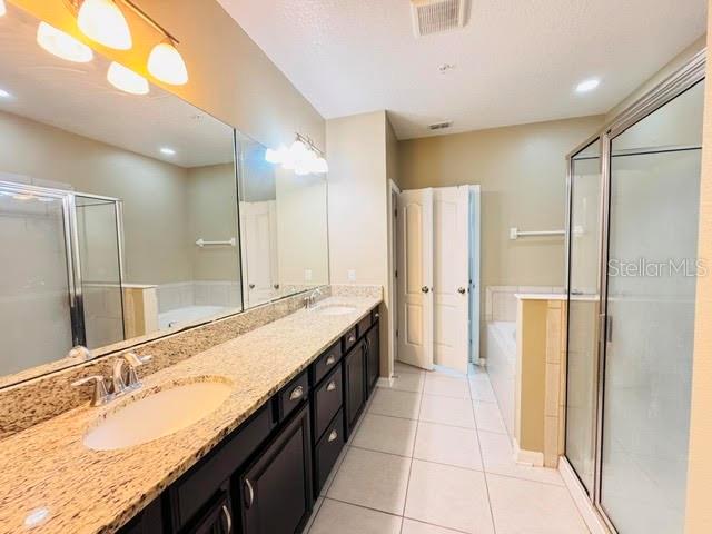 2832 WHITE ISLE LN, ORLANDO, FL, 32825