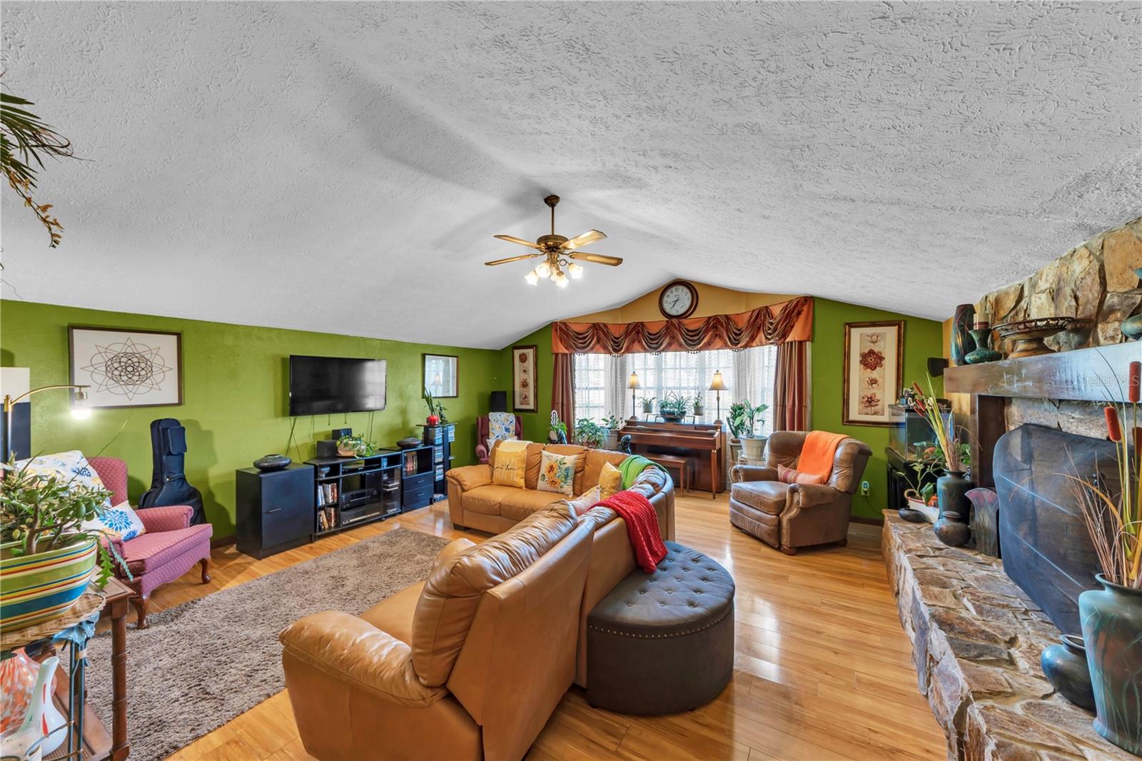 13610 ACKER RD, DOVER, FL, 33527