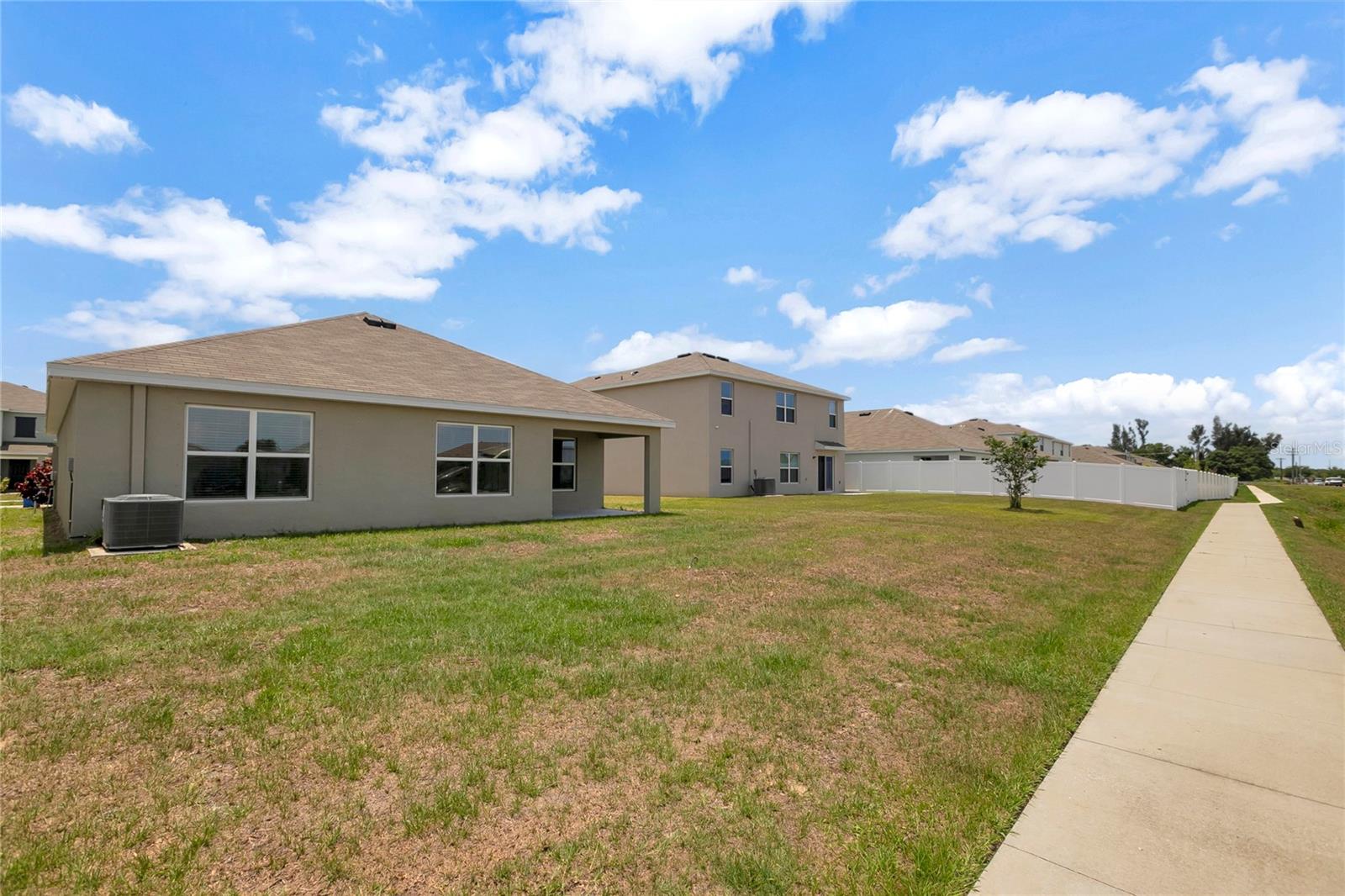 810 ACE OUTLAW AVE, RUSKIN, FL, 33570
