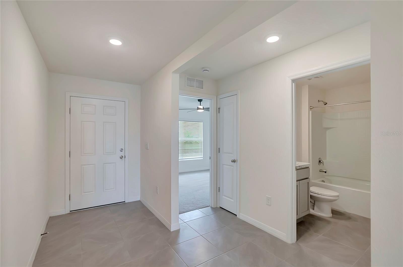 810 ACE OUTLAW AVE, RUSKIN, FL, 33570