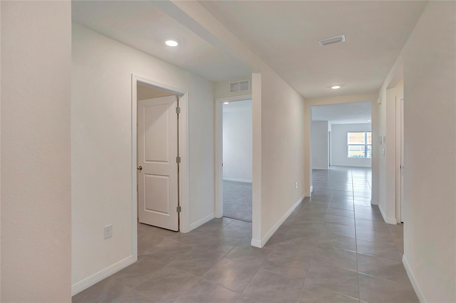810 ACE OUTLAW AVE, RUSKIN, FL, 33570