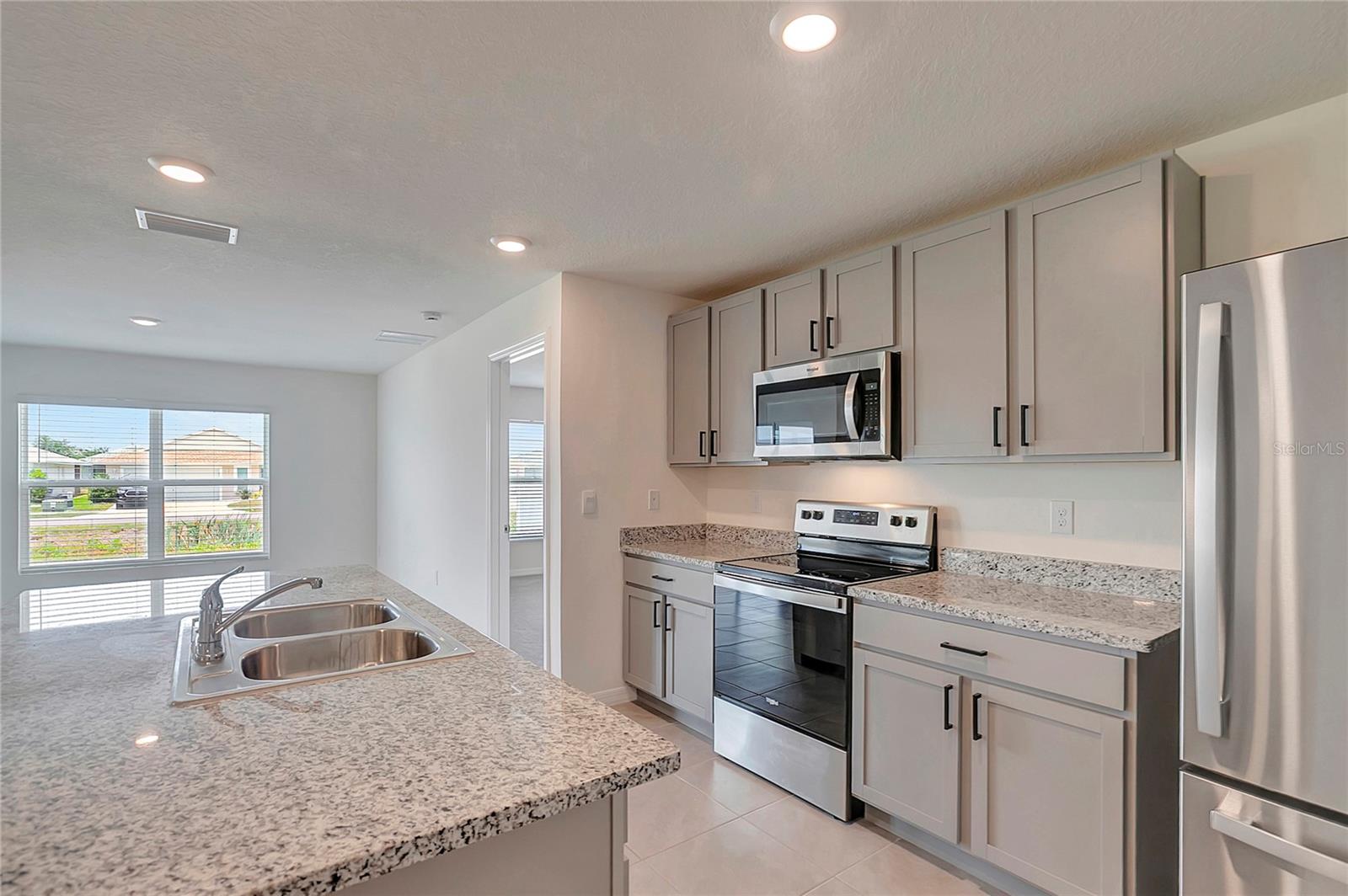 810 ACE OUTLAW AVE, RUSKIN, FL, 33570