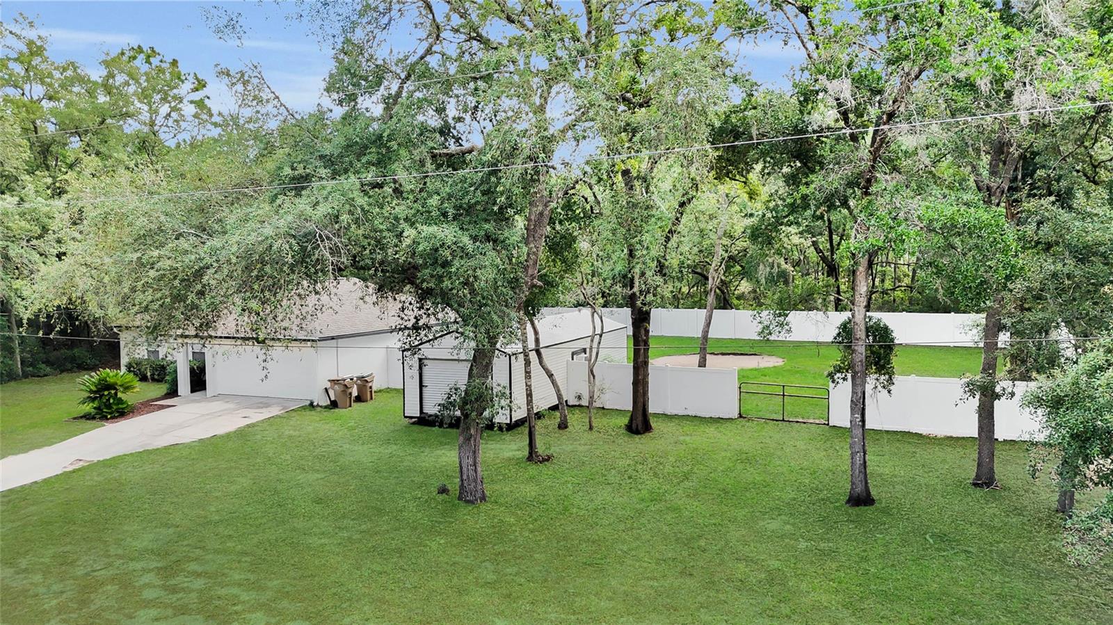 40206 PALM ST, LADY LAKE, FL, 32159