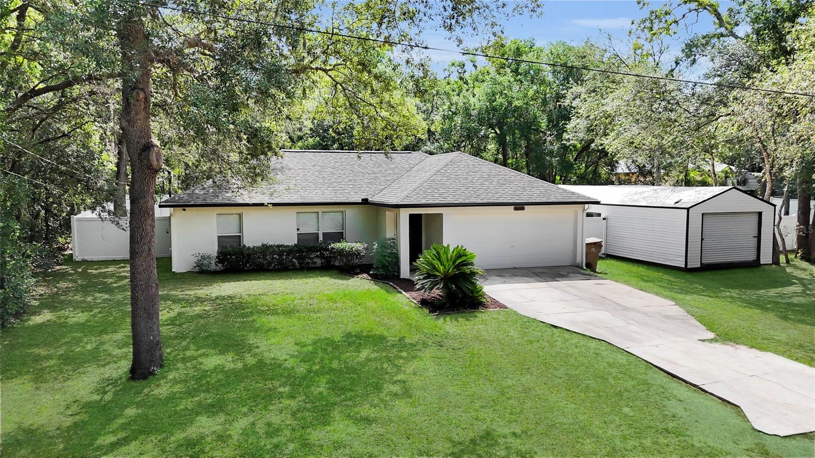 40206 PALM ST, LADY LAKE, FL, 32159