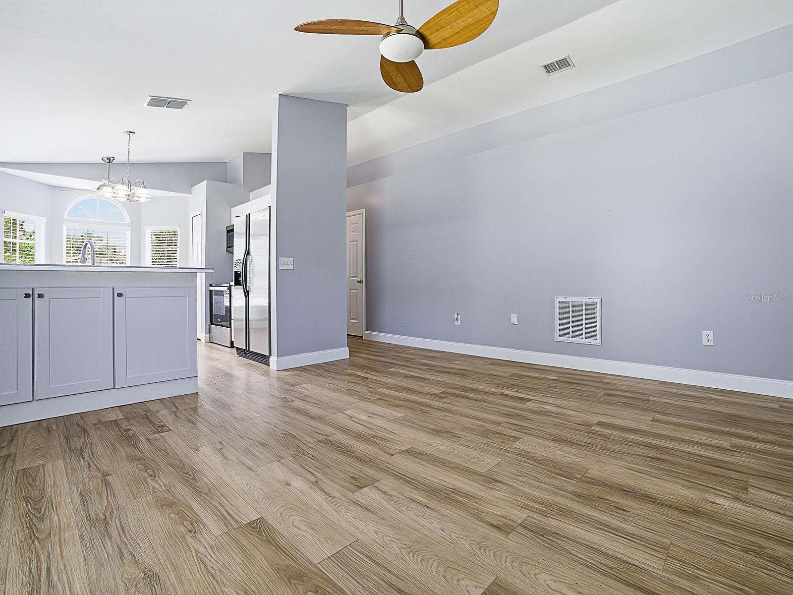 2741 S BROWN AVE, ORLANDO, FL, 32806