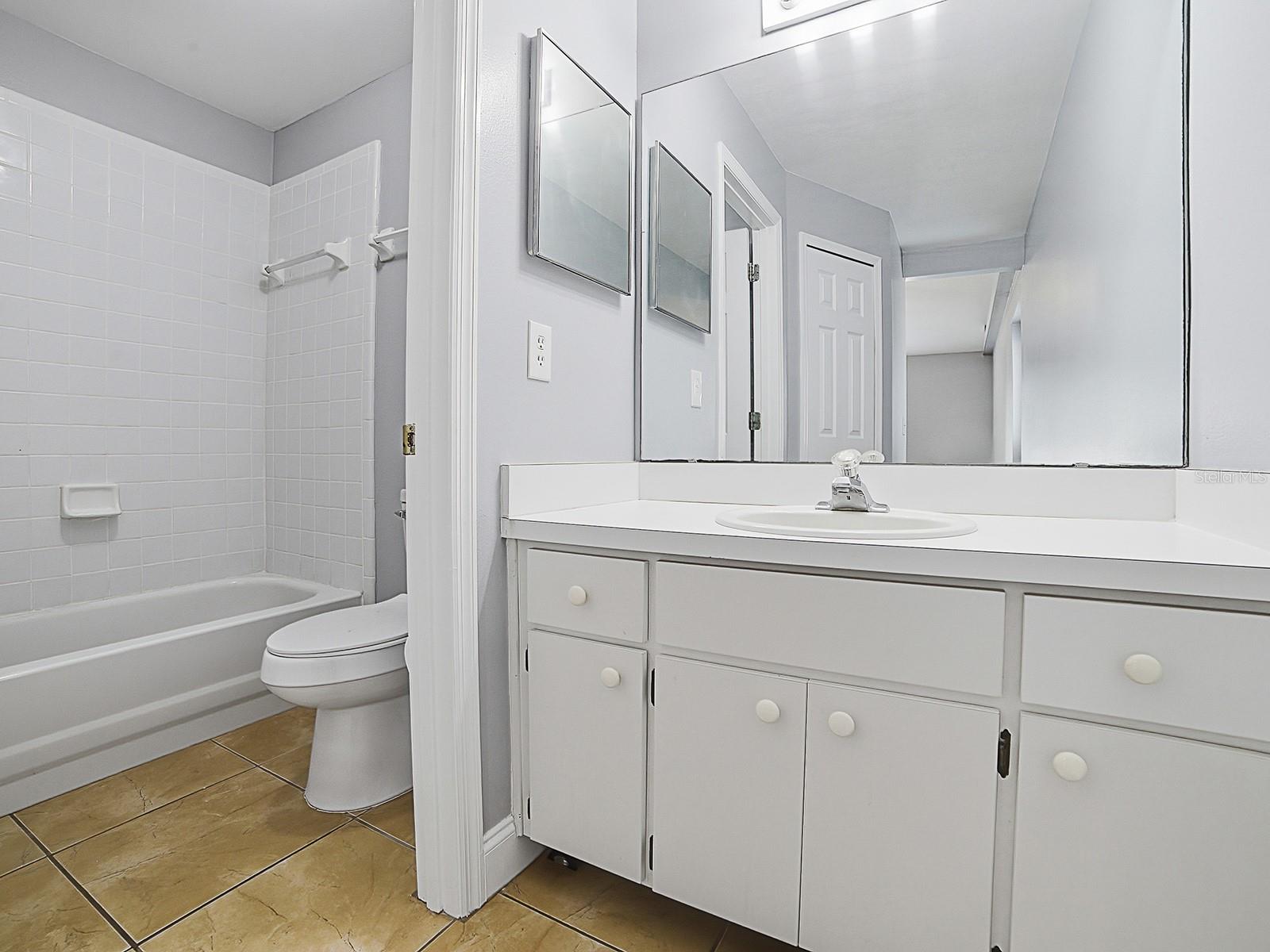 2741 S BROWN AVE, ORLANDO, FL, 32806