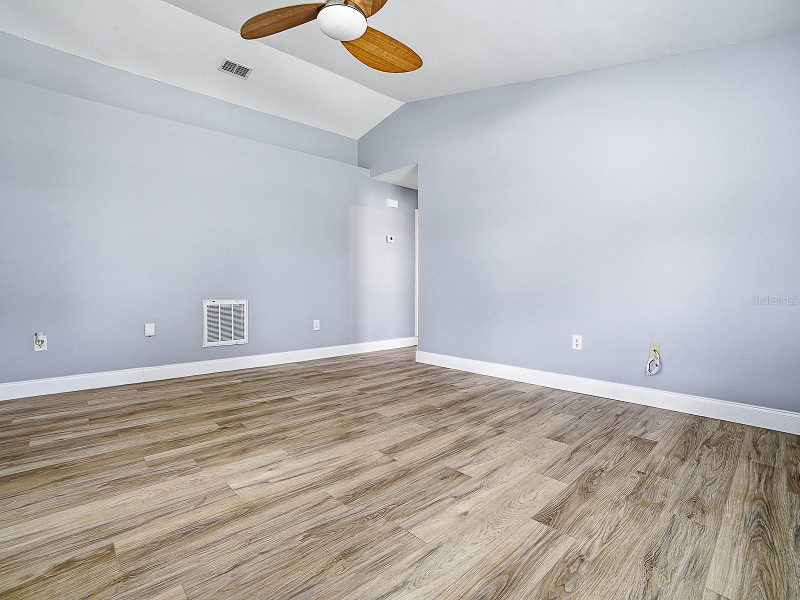 2741 S BROWN AVE, ORLANDO, FL, 32806