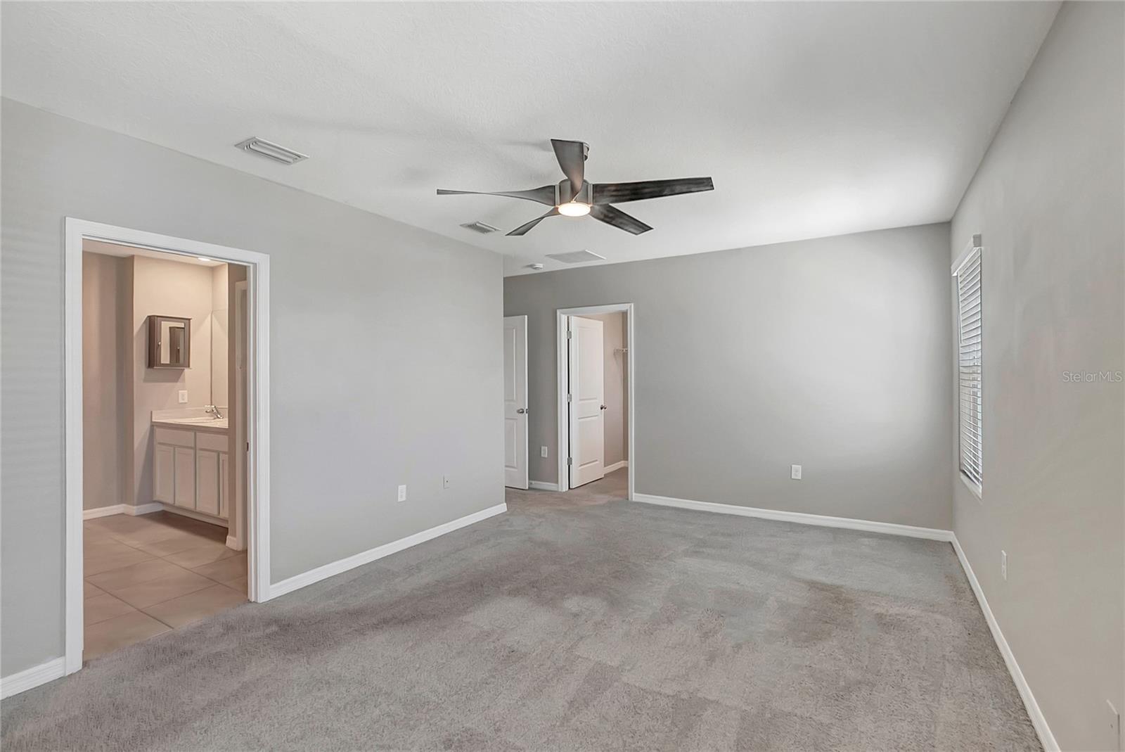 17038 WAVE TRESSLE PL, WIMAUMA, FL, 33598