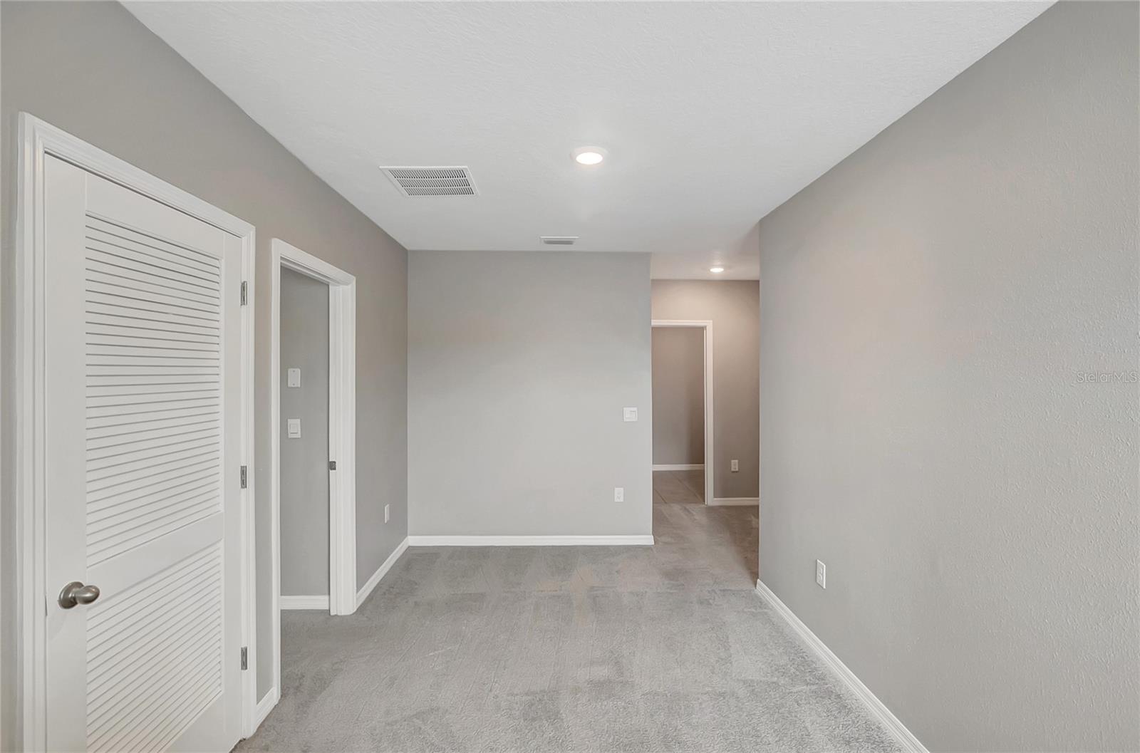 17038 WAVE TRESSLE PL, WIMAUMA, FL, 33598