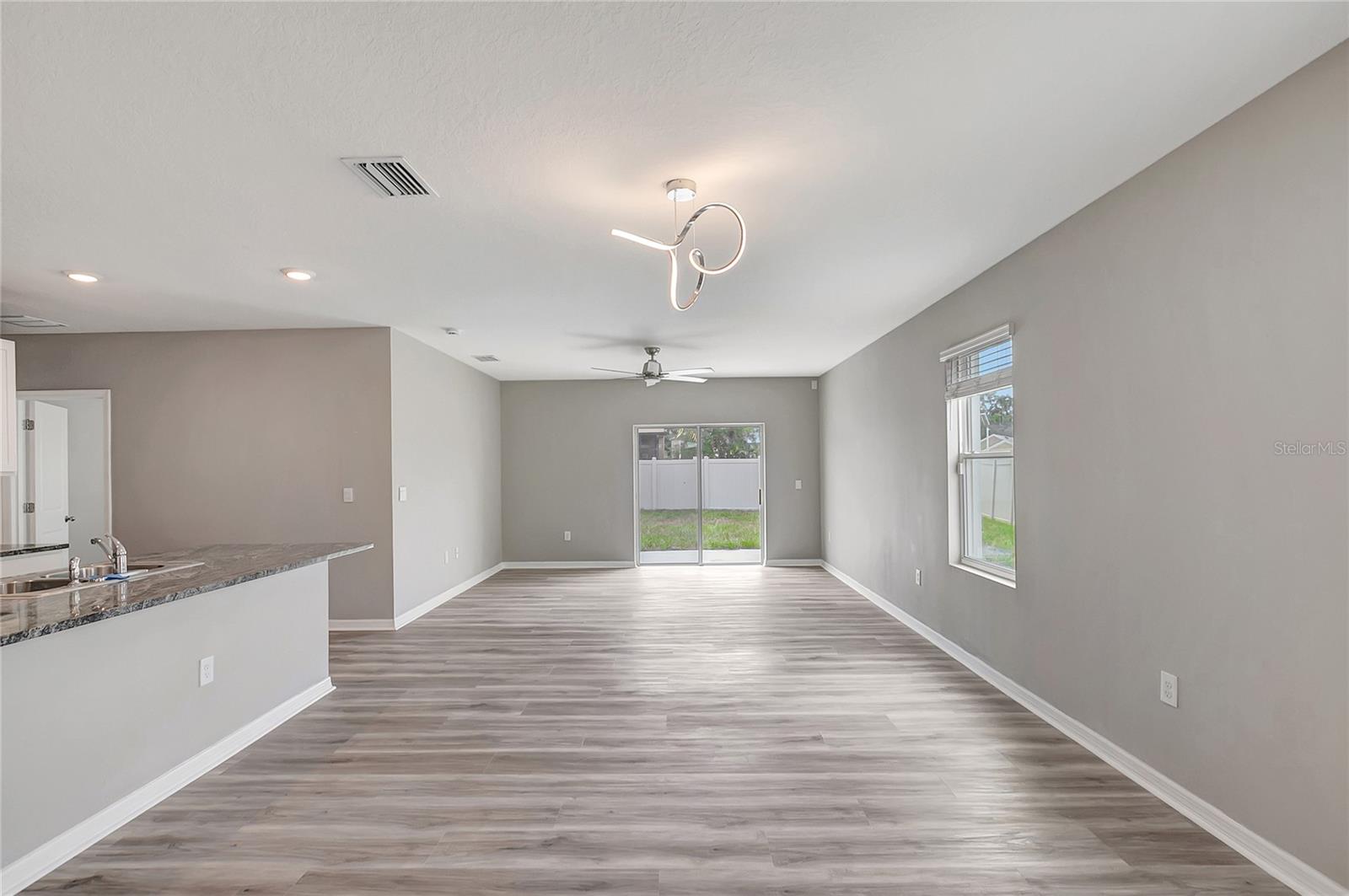 17038 WAVE TRESSLE PL, WIMAUMA, FL, 33598