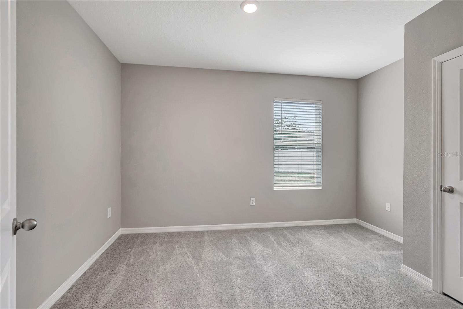 17038 WAVE TRESSLE PL, WIMAUMA, FL, 33598