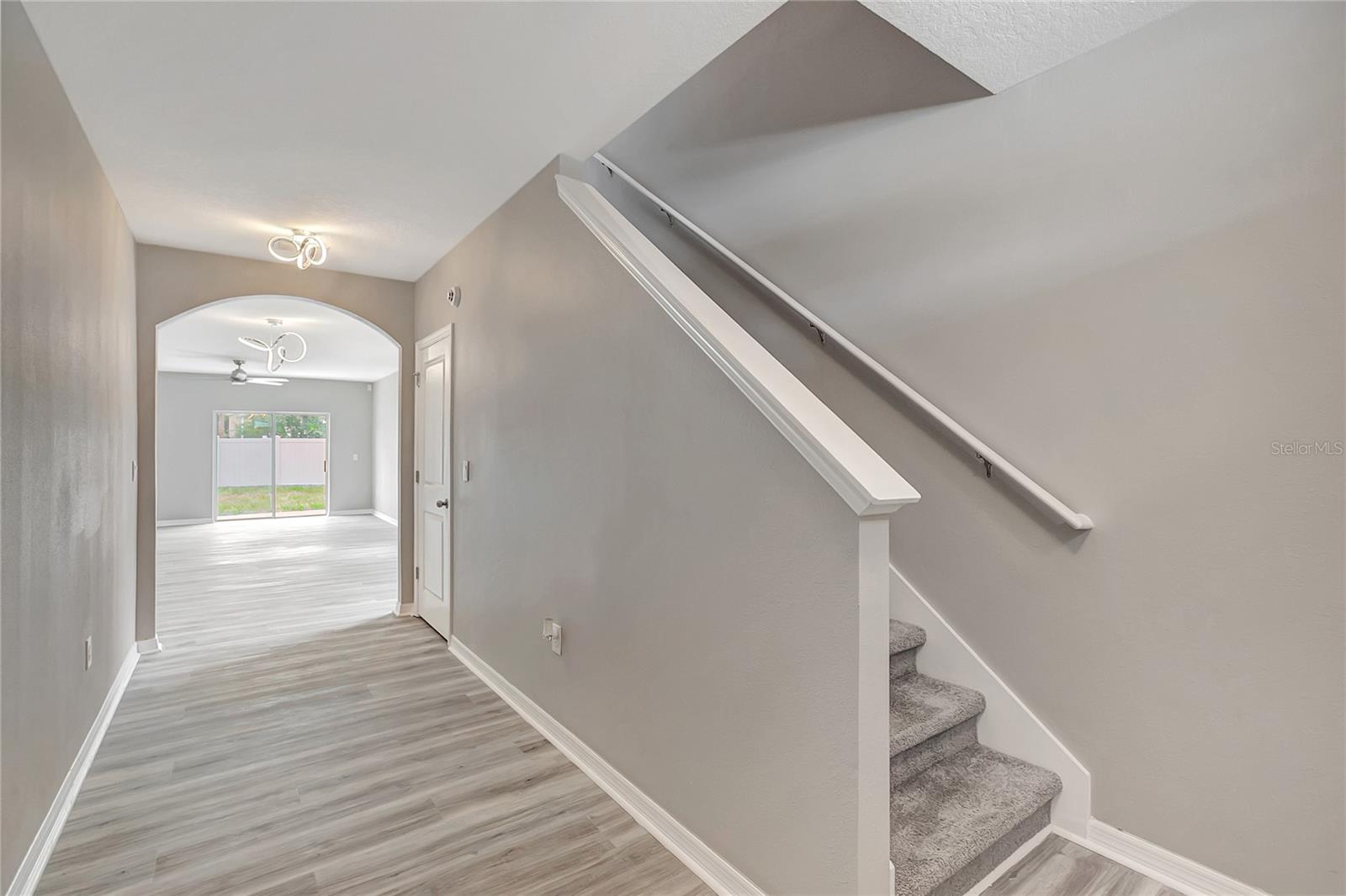 17038 WAVE TRESSLE PL, WIMAUMA, FL, 33598