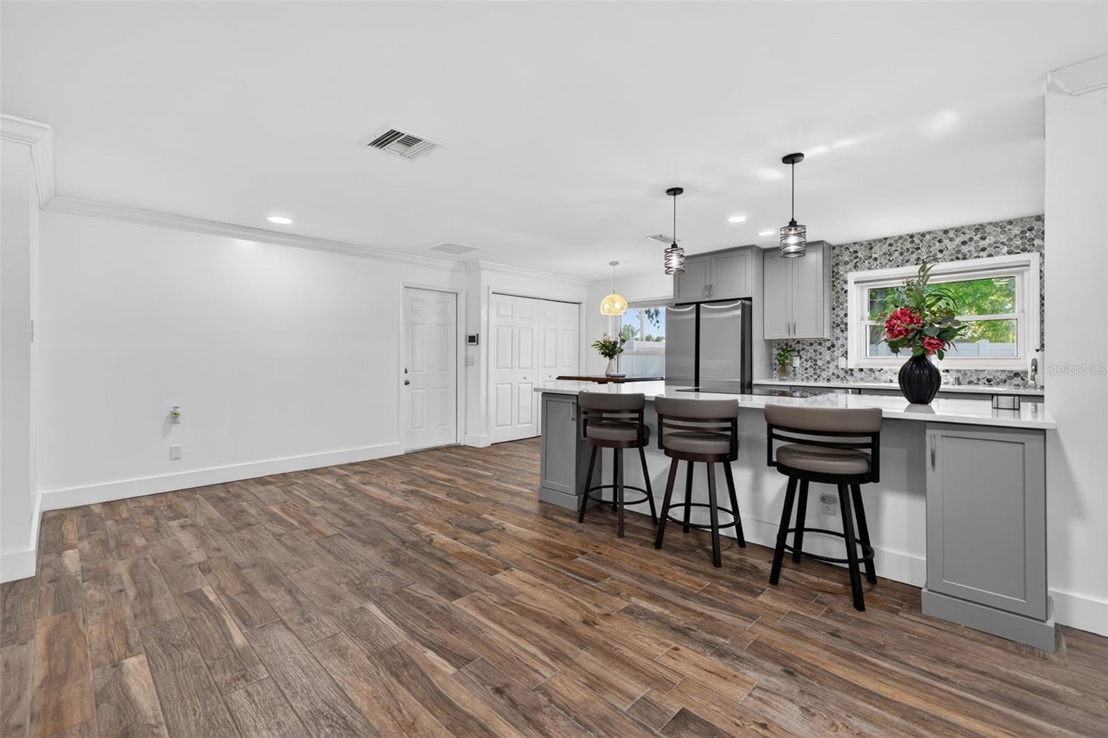 1501 N DAKOTA AVE NE, ST PETERSBURG, FL, 33703