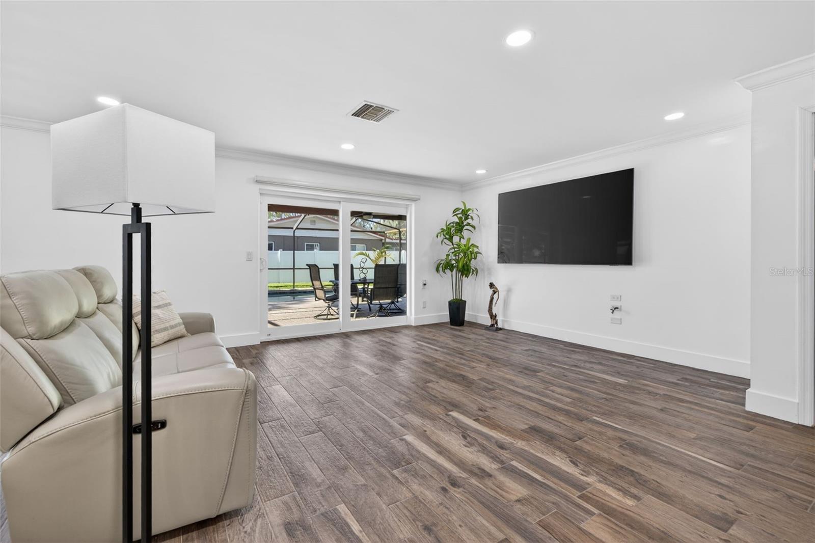 1501 N DAKOTA AVE NE, ST PETERSBURG, FL, 33703