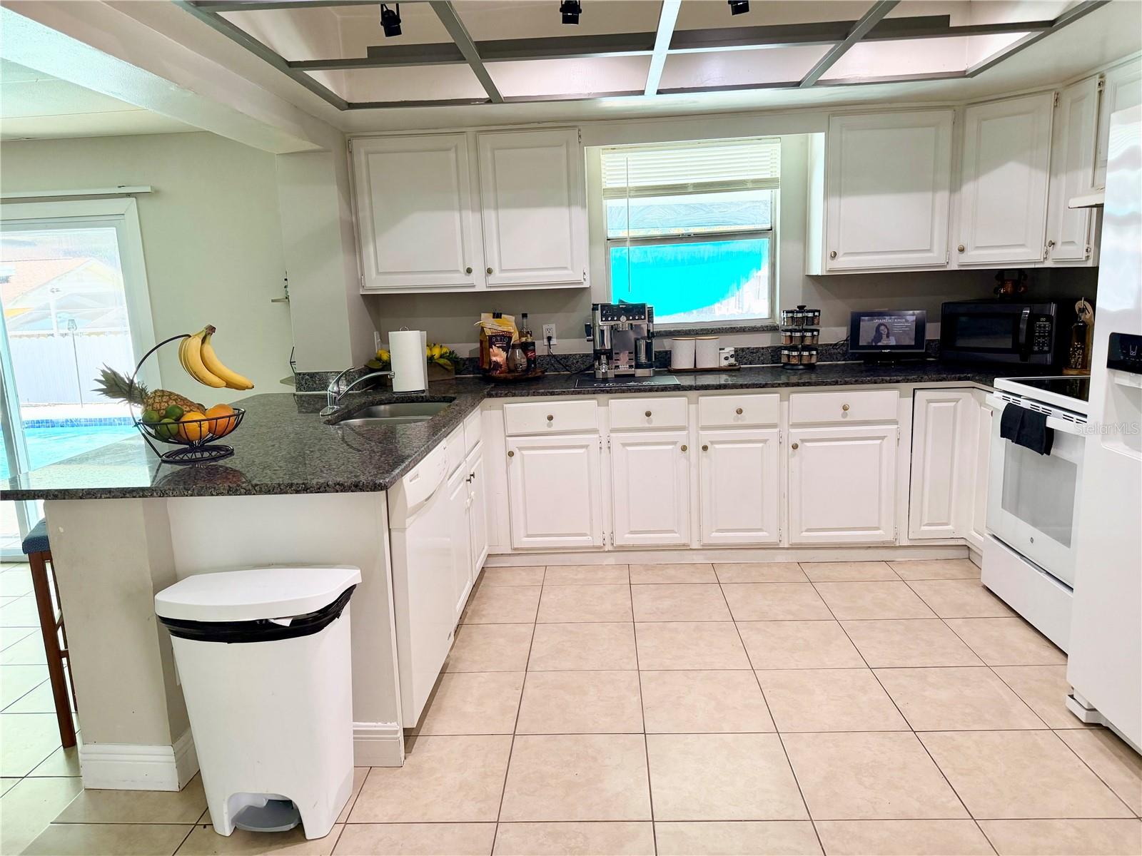 143 VALLEY CIR, BRANDON, FL, 33510
