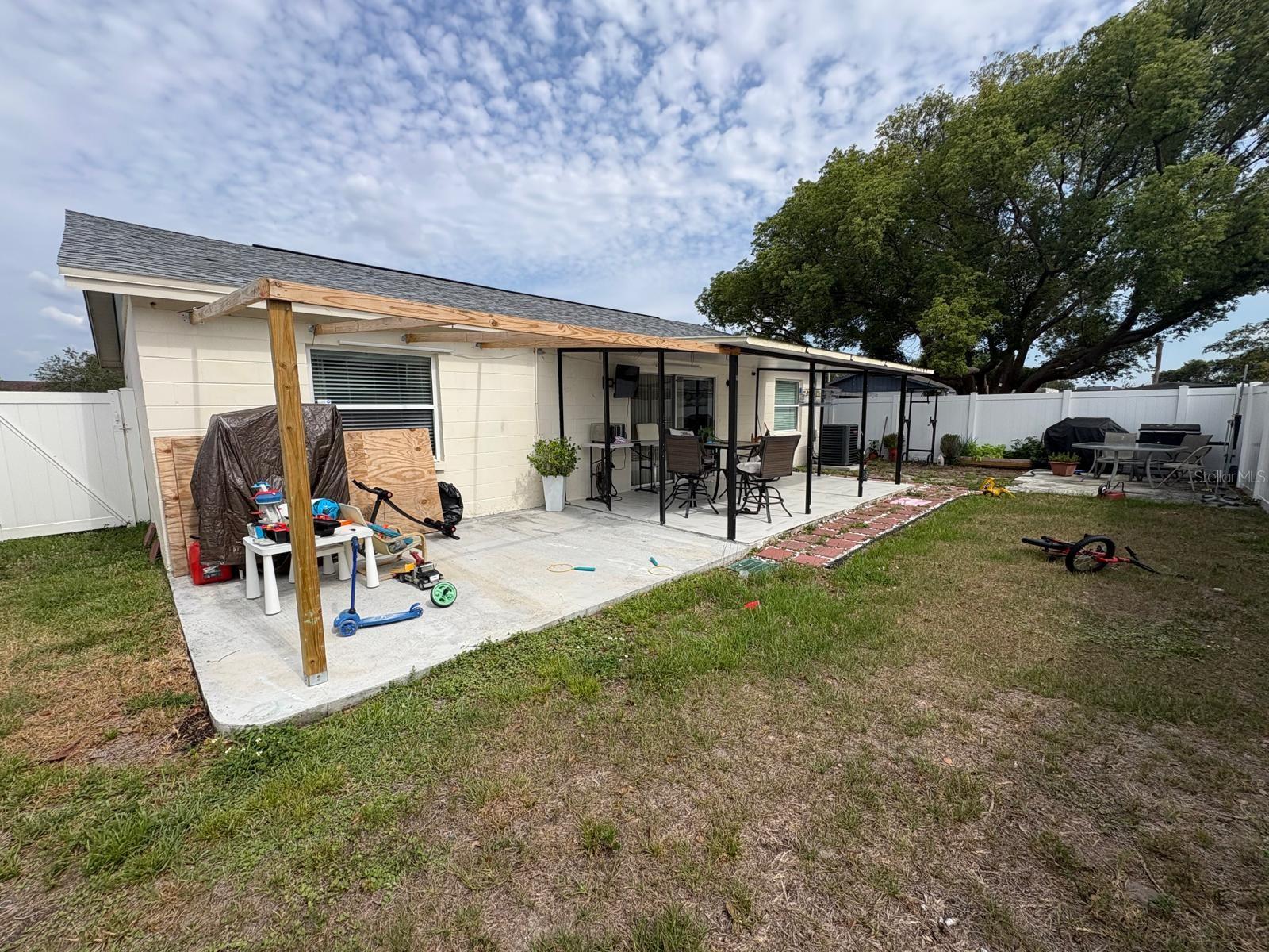 1035 PINE RIDGE CIR, BRANDON, FL, 33511