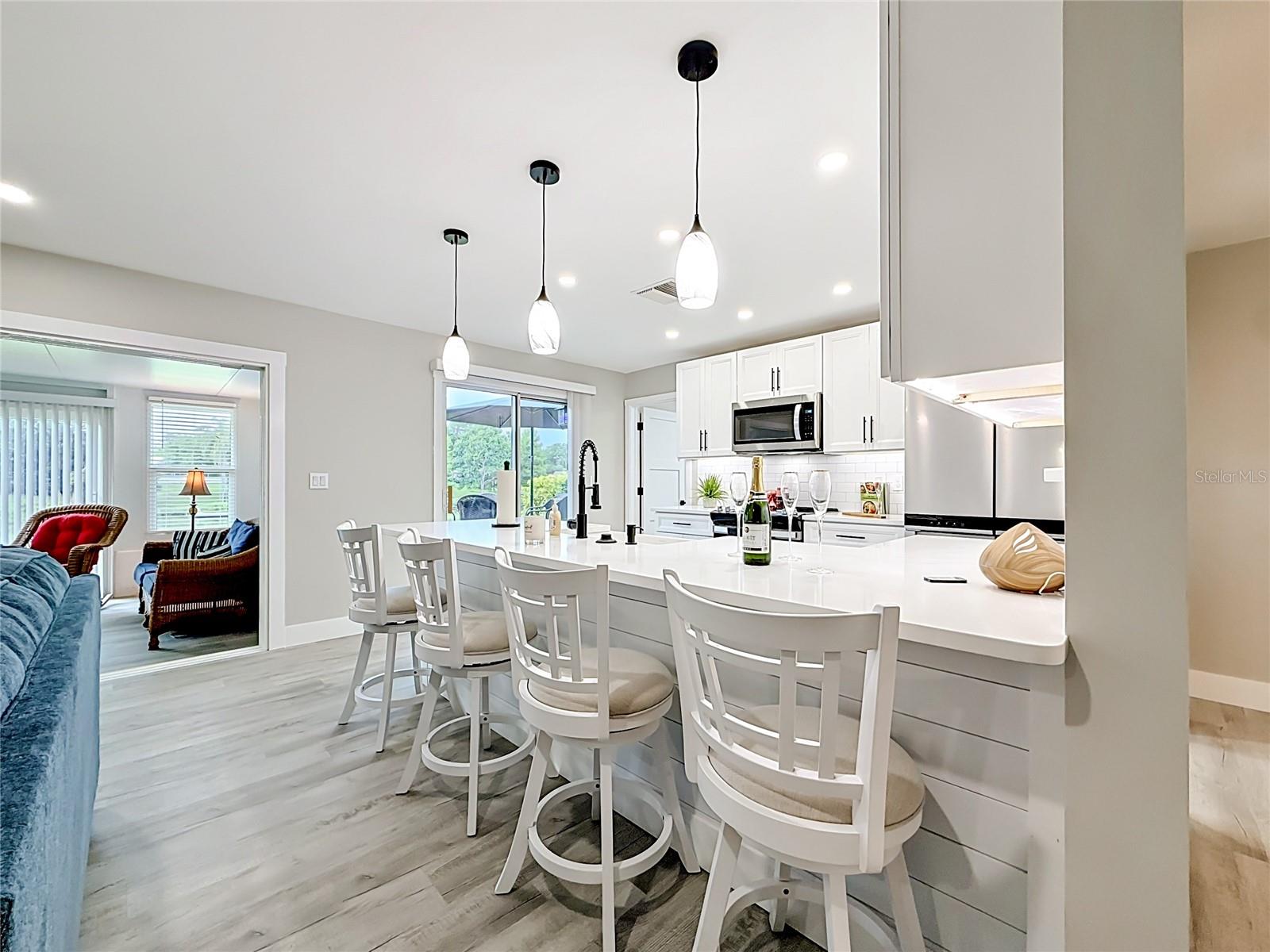 508 SHORE DR, LARGO, FL, 33771