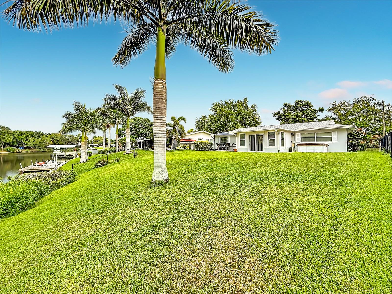 508 SHORE DR, LARGO, FL, 33771