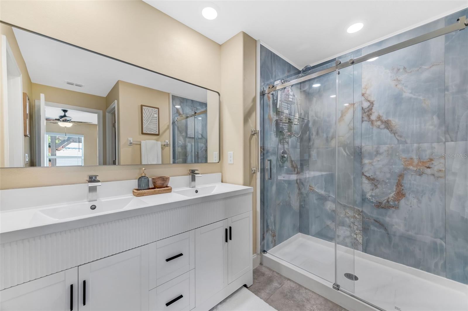 7235 SALT RIVER AVE, SUN CITY CENTER, FL, 33573