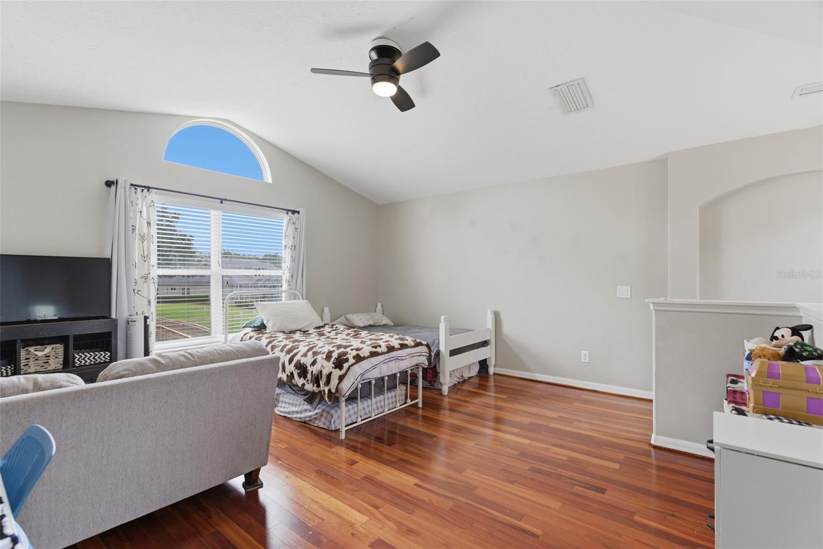 5826 HERONVIEW CRESCENT DR, LITHIA, FL, 33547