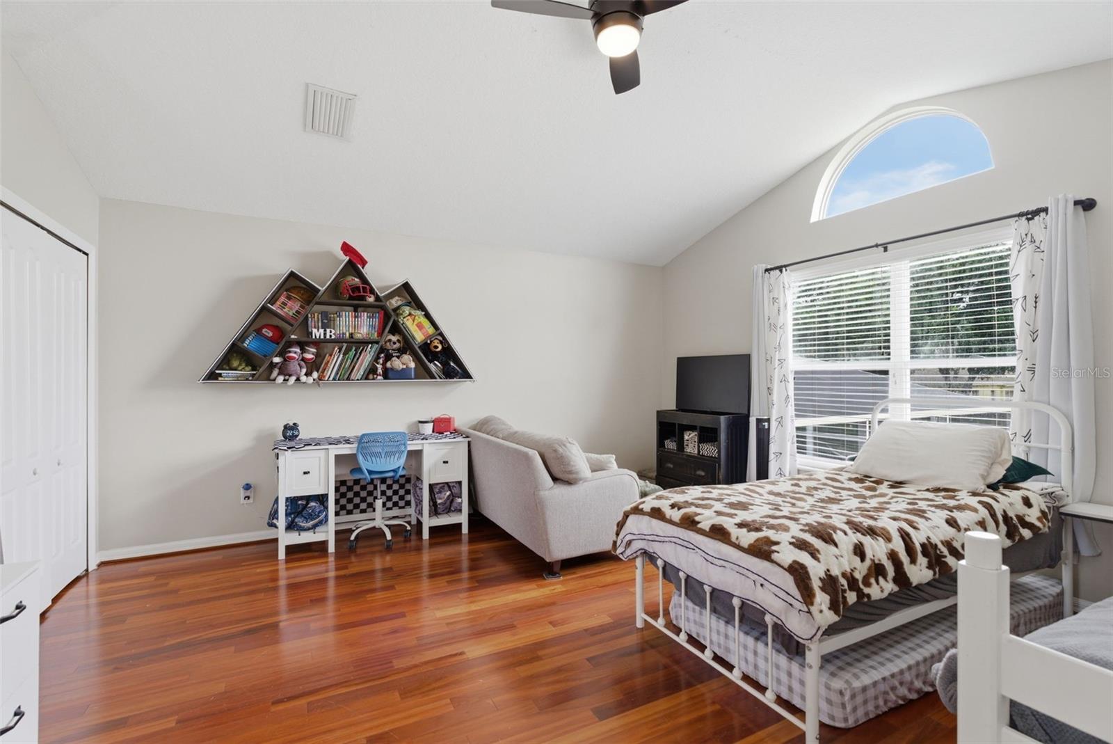 5826 HERONVIEW CRESCENT DR, LITHIA, FL, 33547