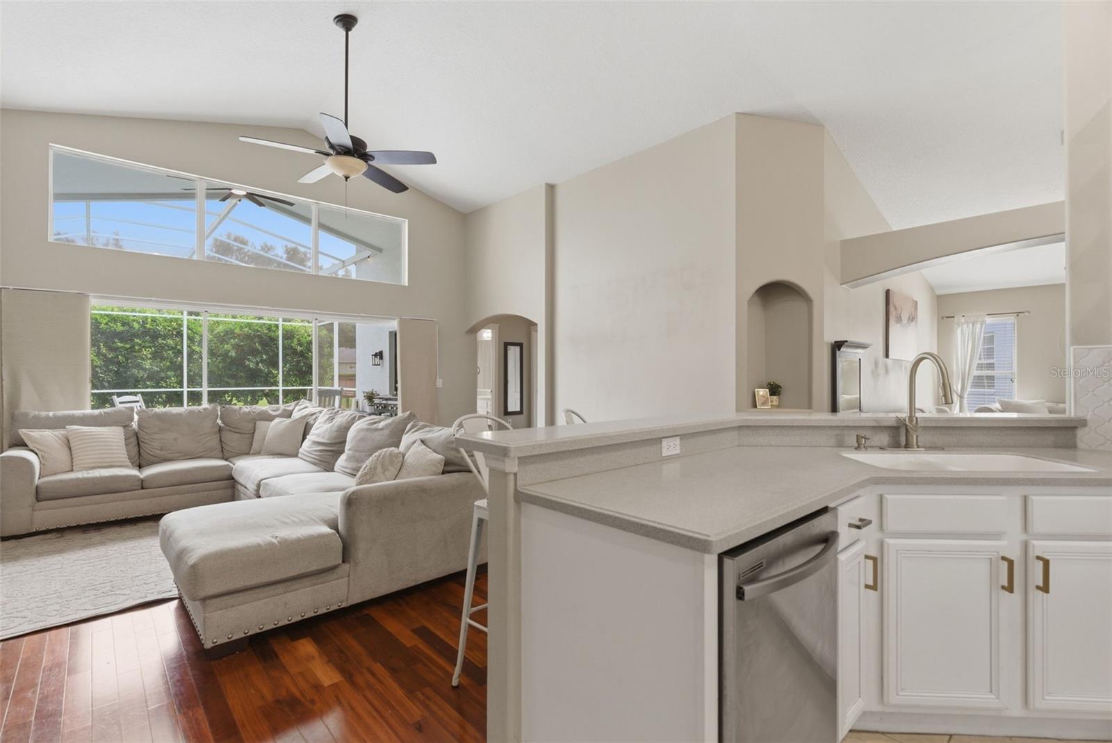5826 HERONVIEW CRESCENT DR, LITHIA, FL, 33547