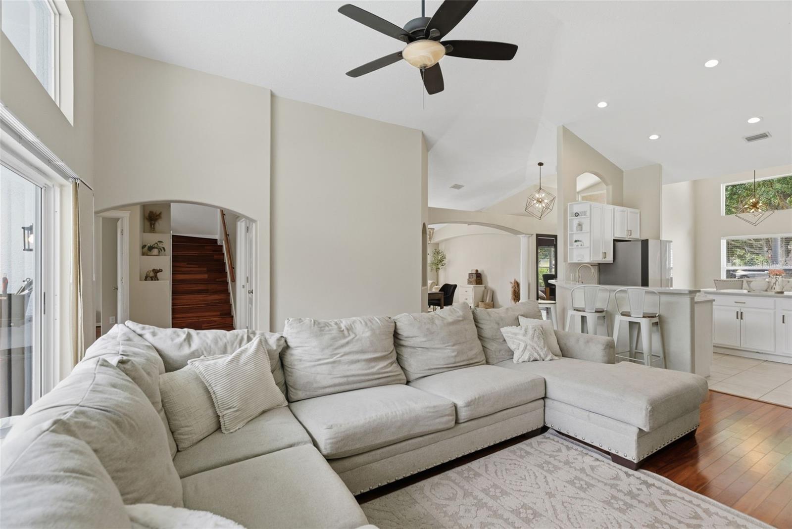 5826 HERONVIEW CRESCENT DR, LITHIA, FL, 33547