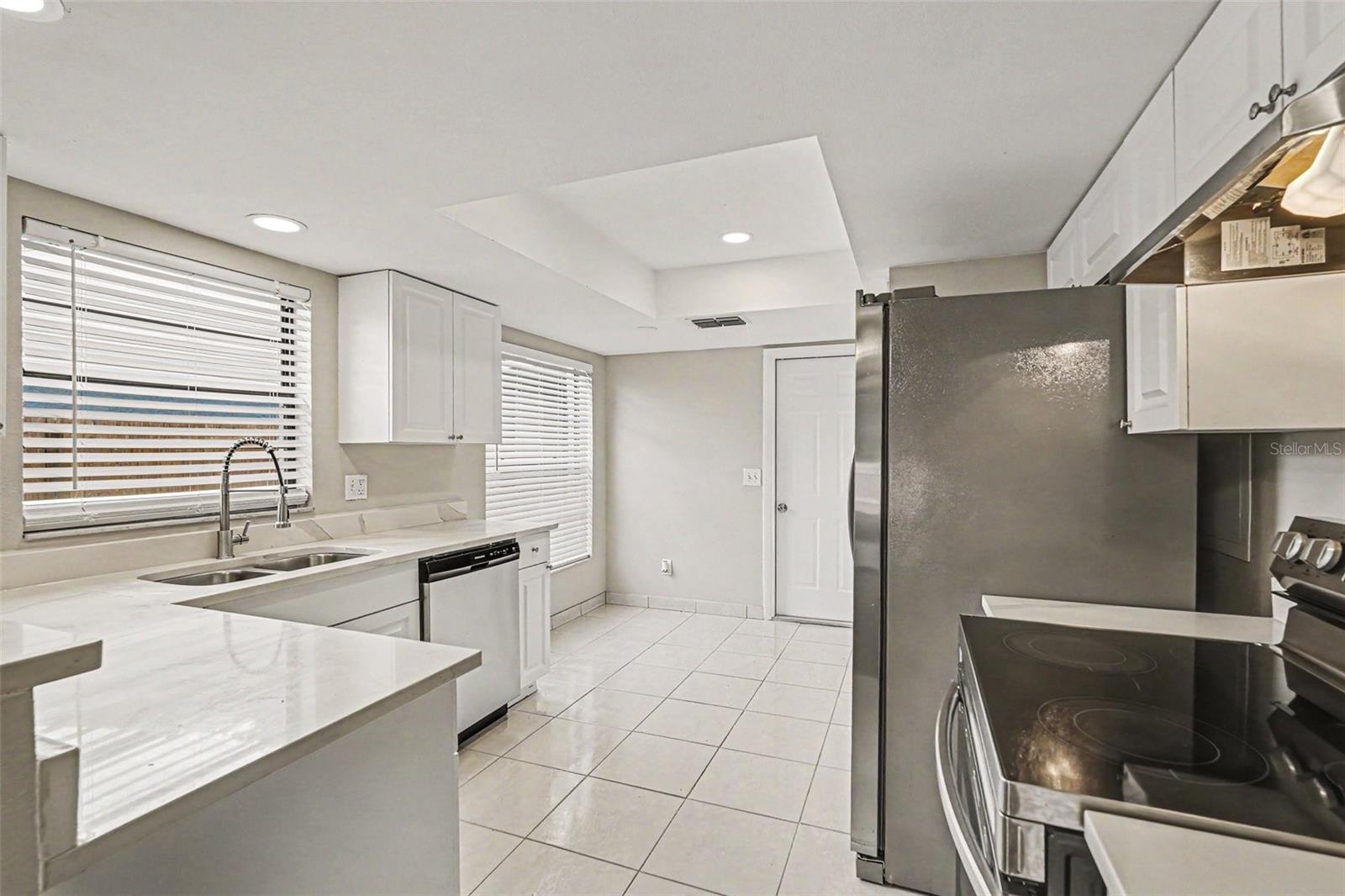 826 SUNRIDGE POINT DR, SEFFNER, FL, 33584