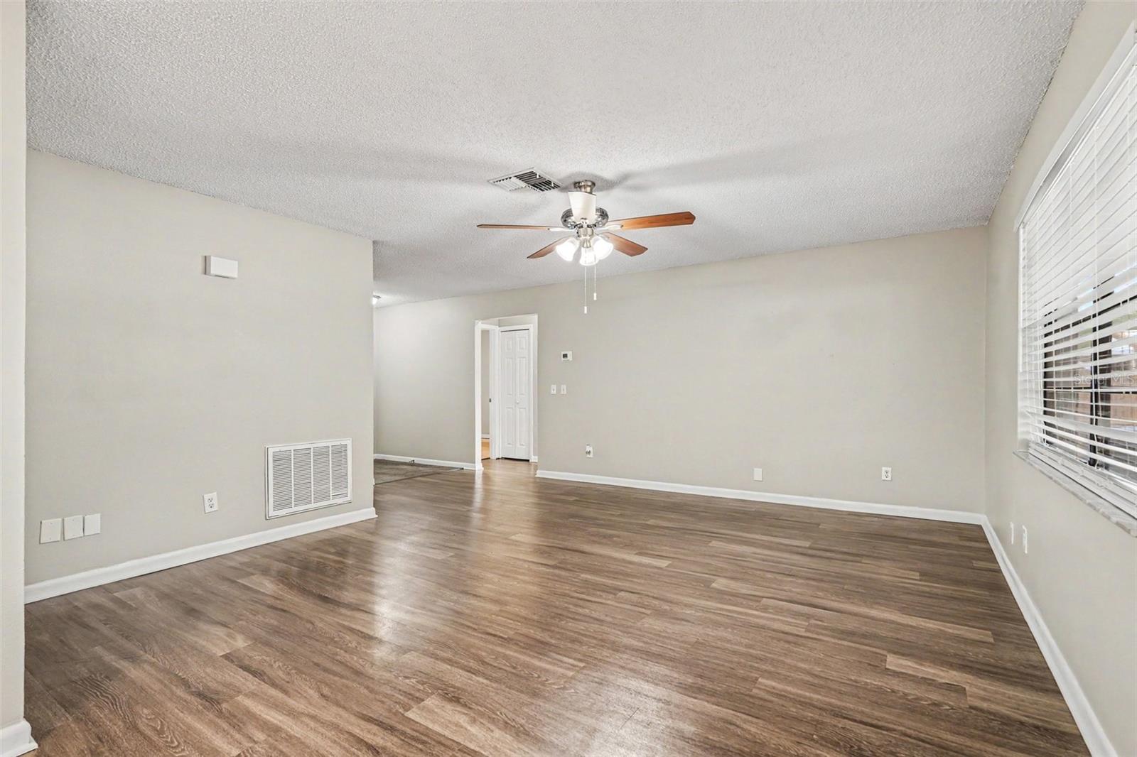 826 SUNRIDGE POINT DR, SEFFNER, FL, 33584