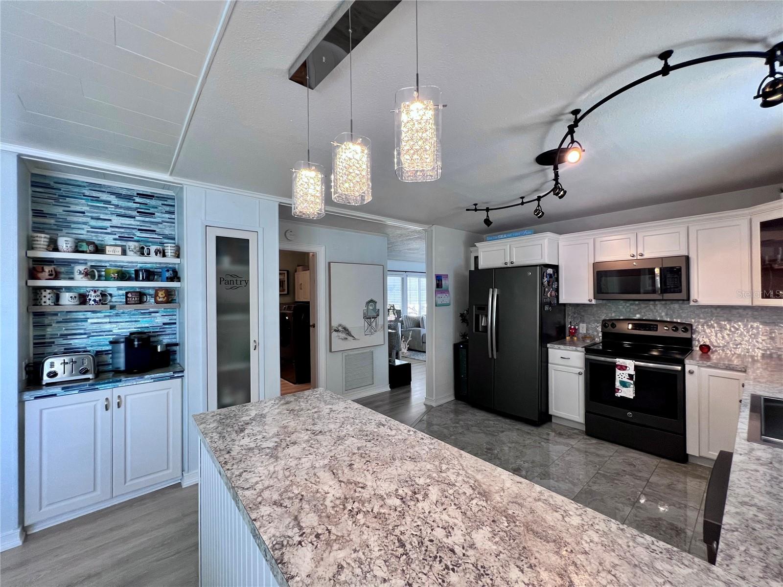 1100 BELCHER RD S #686, LARGO, FL, 33771