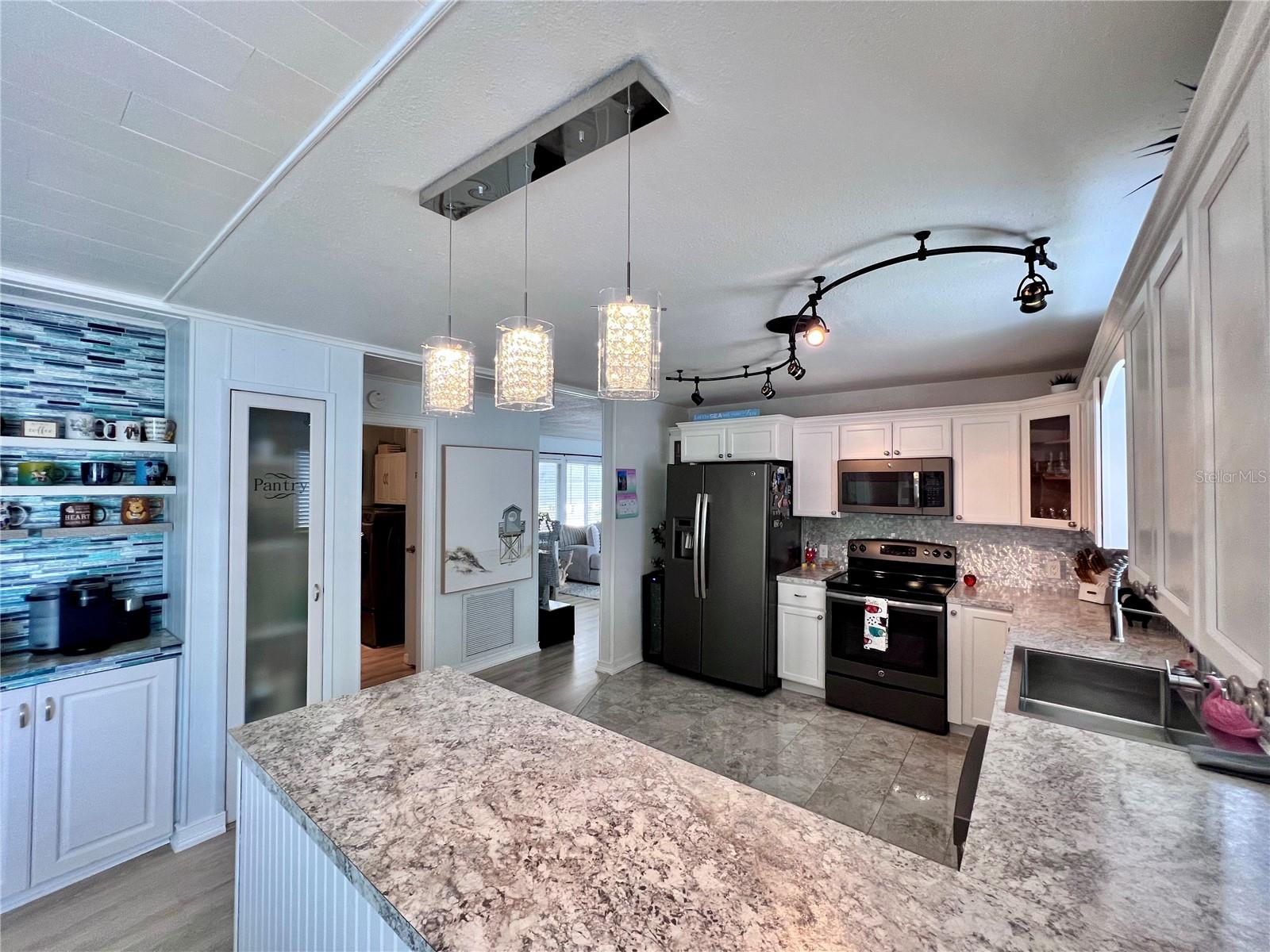 1100 BELCHER RD S #686, LARGO, FL, 33771