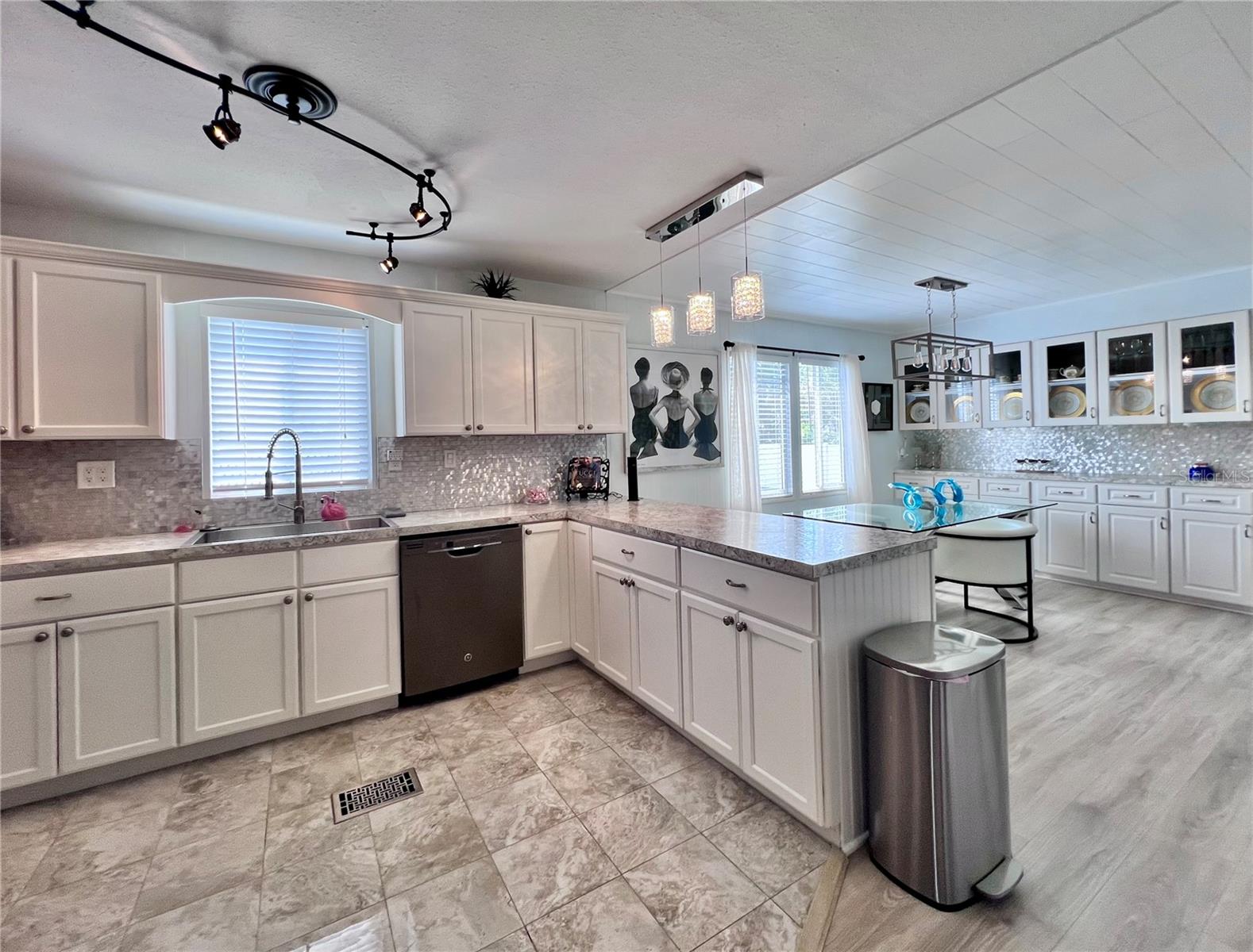 1100 BELCHER RD S #686, LARGO, FL, 33771