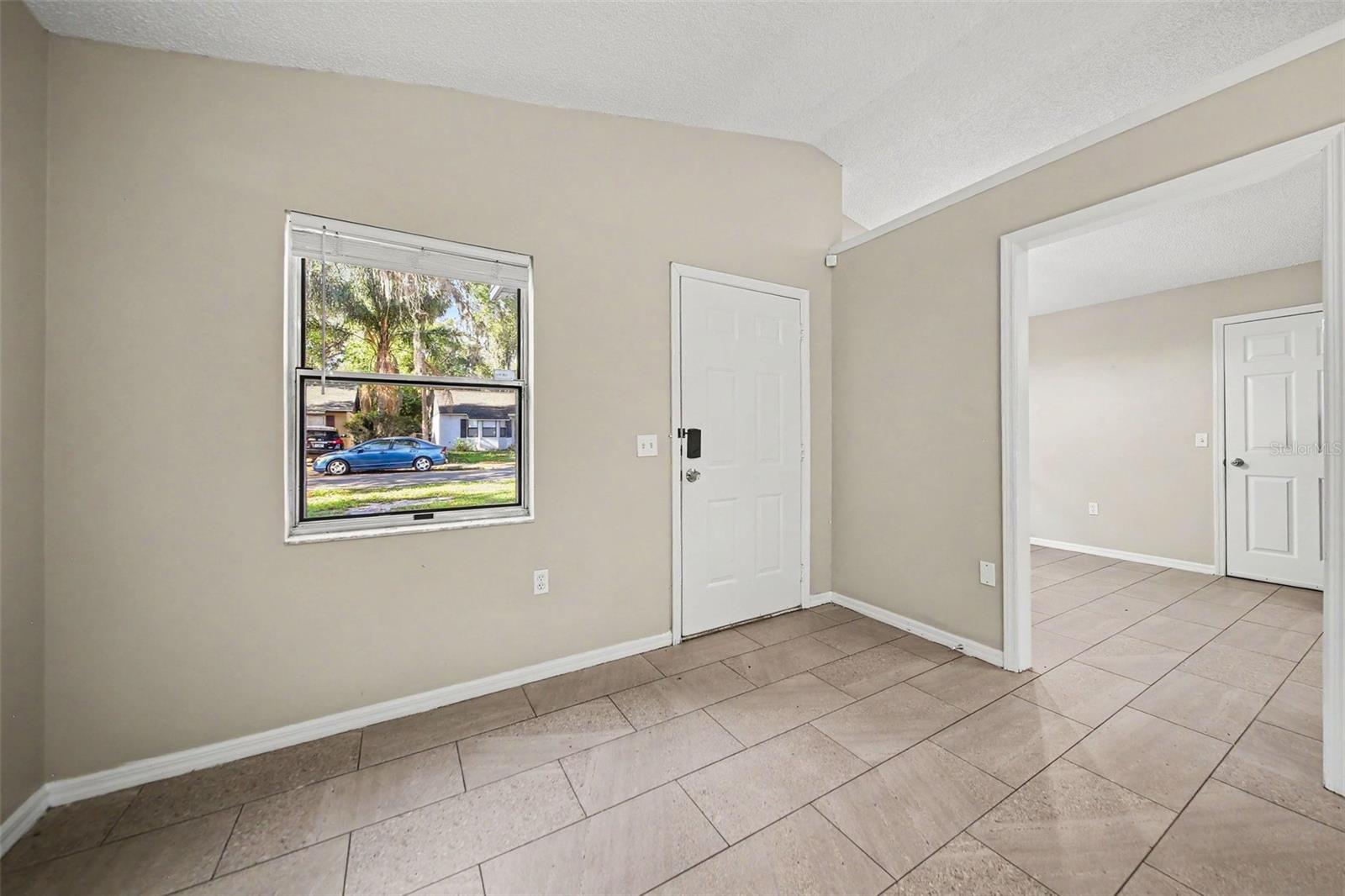 2710 LORRAINE DR, LEESBURG, FL, 34748