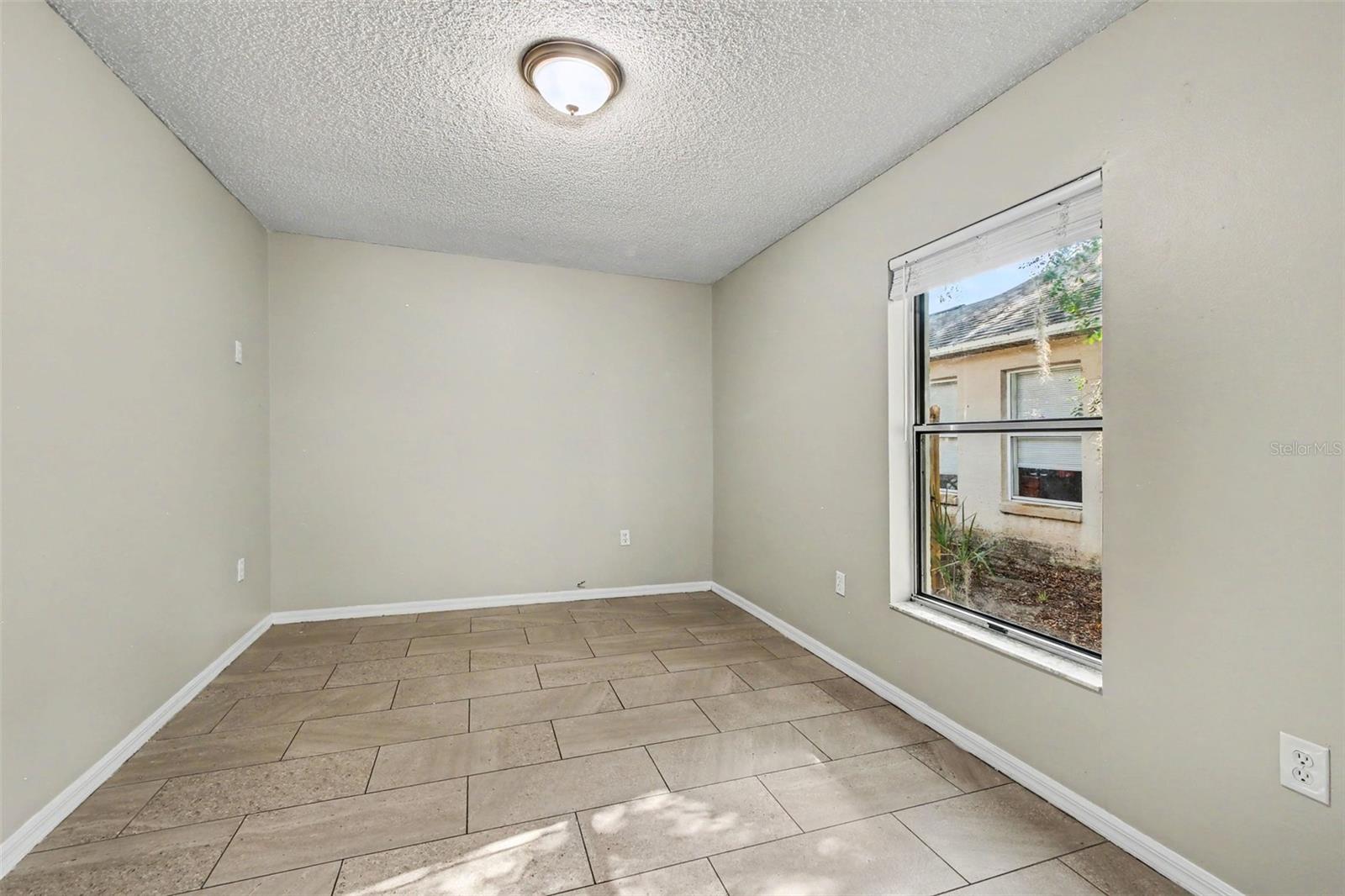 2710 LORRAINE DR, LEESBURG, FL, 34748