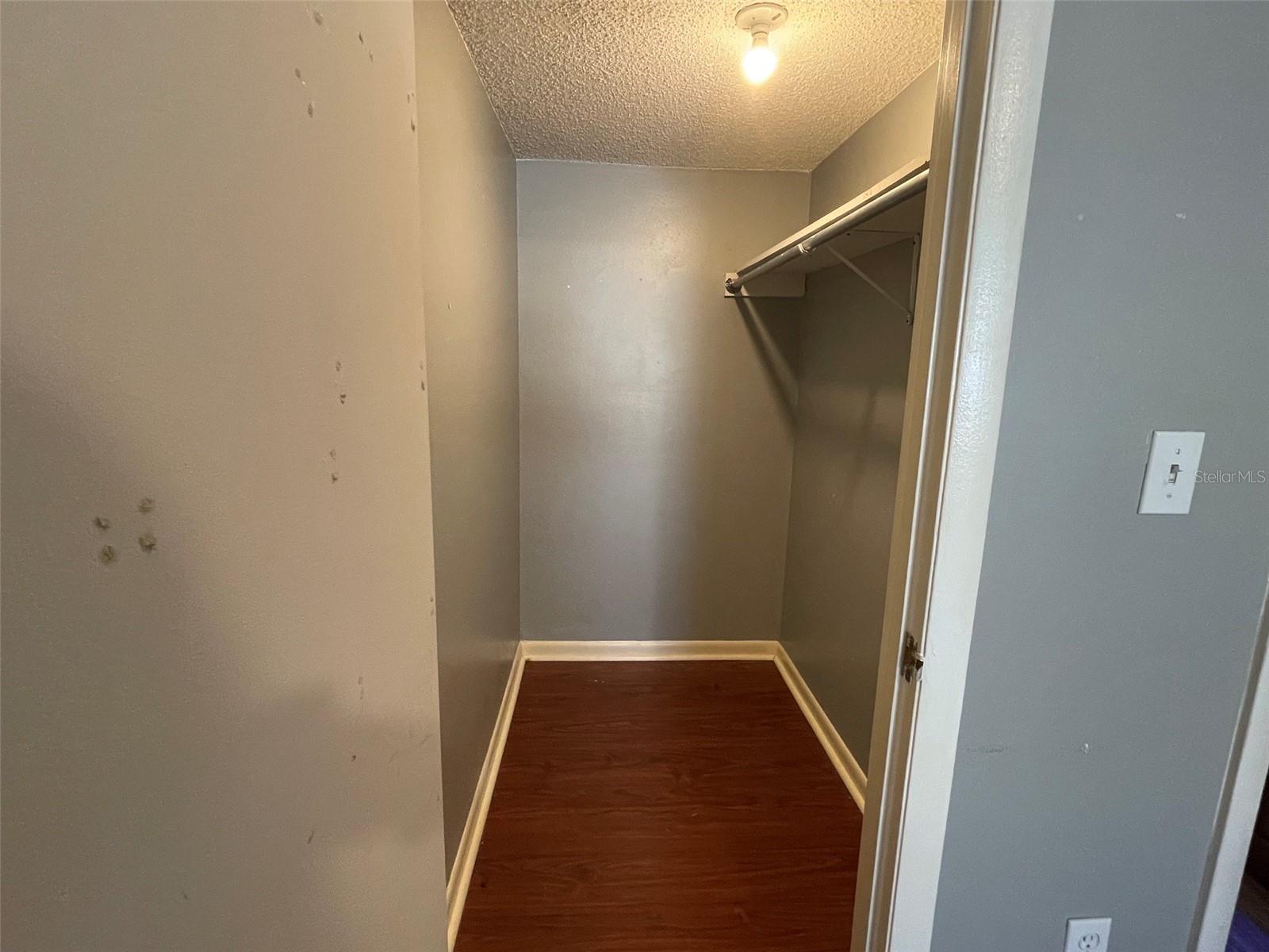 208 NE MONROE CIR N #307, ST PETERSBURG, FL, 33702
