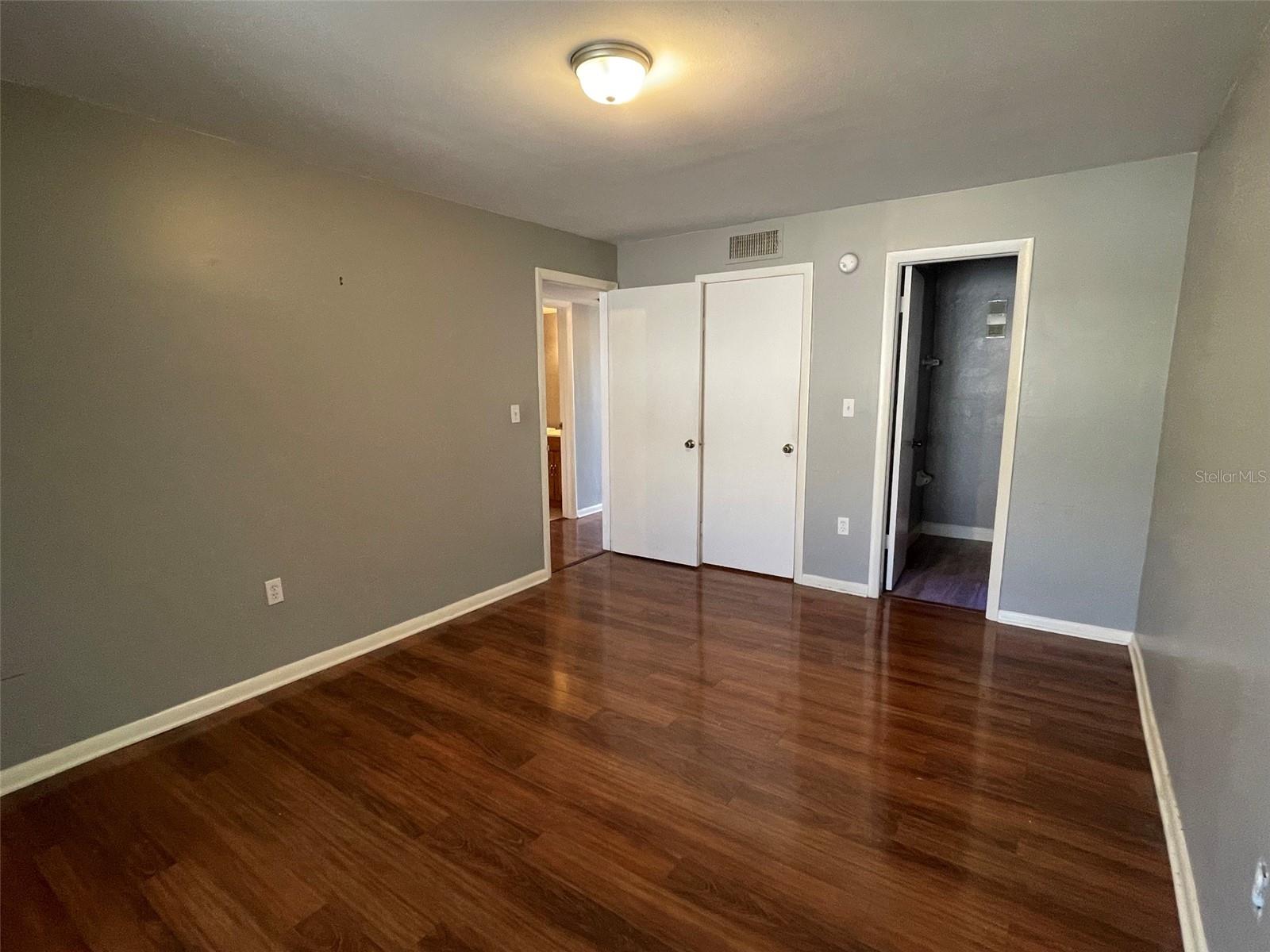 208 NE MONROE CIR N #307, ST PETERSBURG, FL, 33702