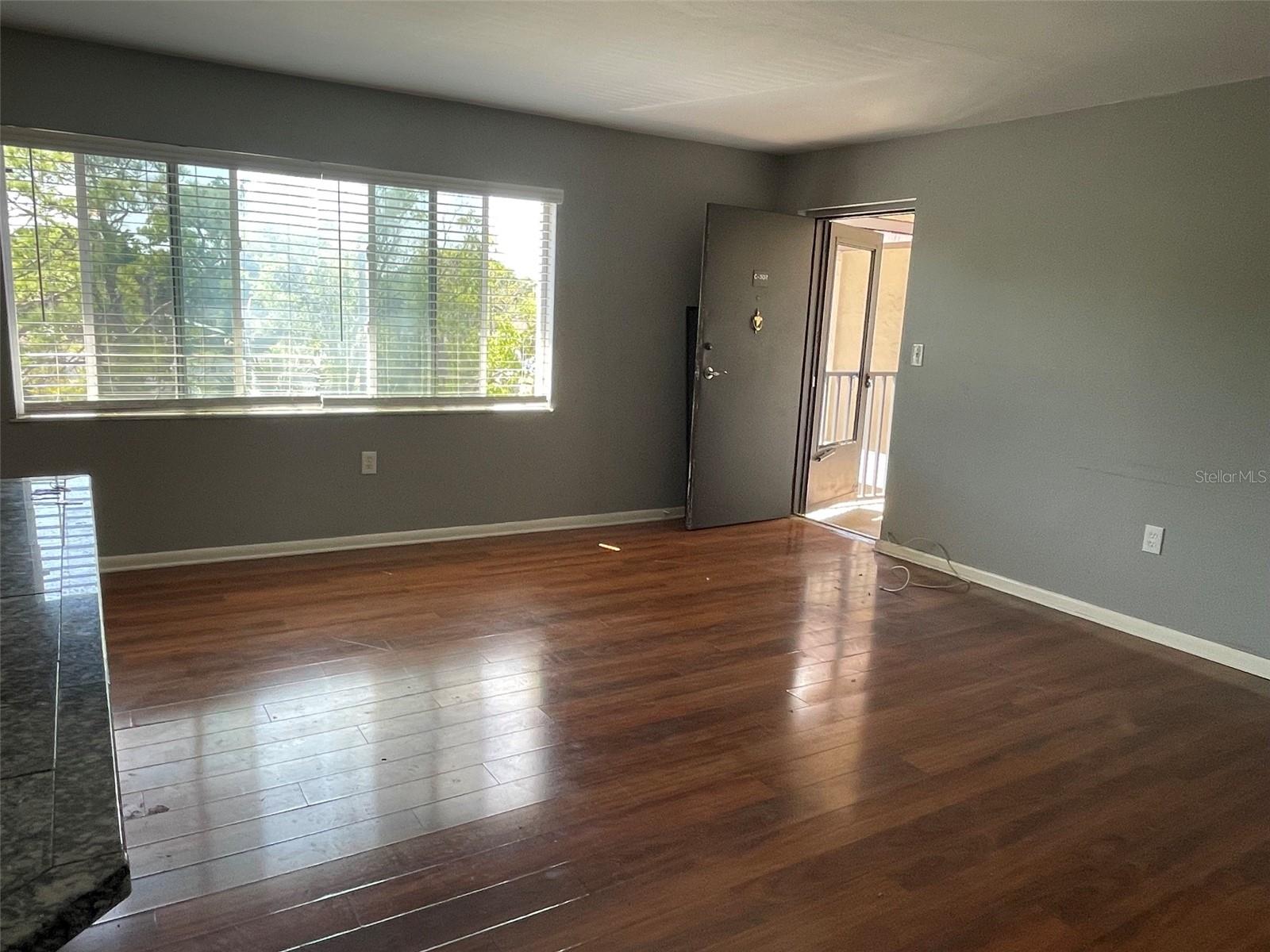 208 NE MONROE CIR N #307, ST PETERSBURG, FL, 33702