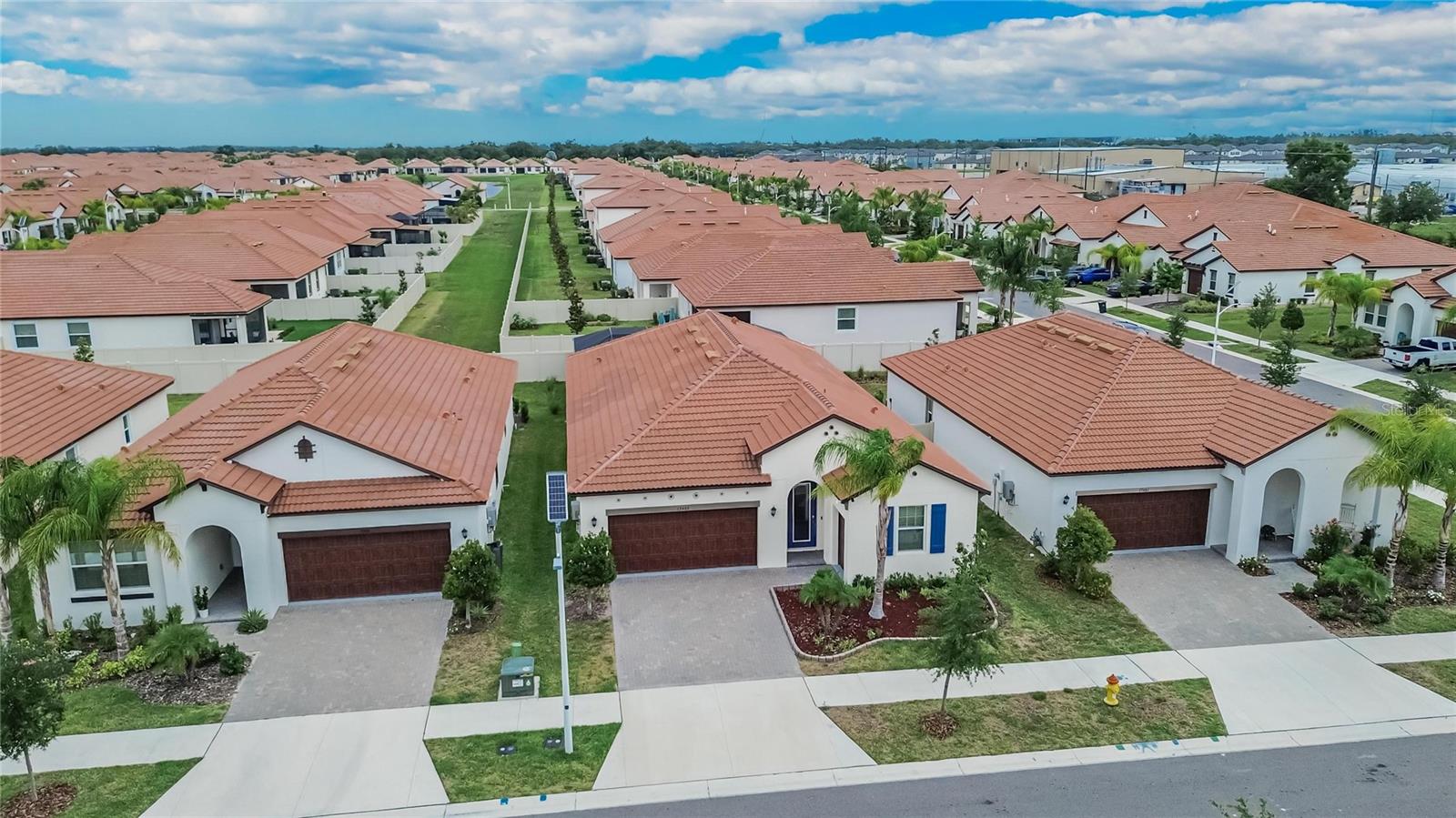17403 HOLLY WELL AVE, WIMAUMA, FL, 33598