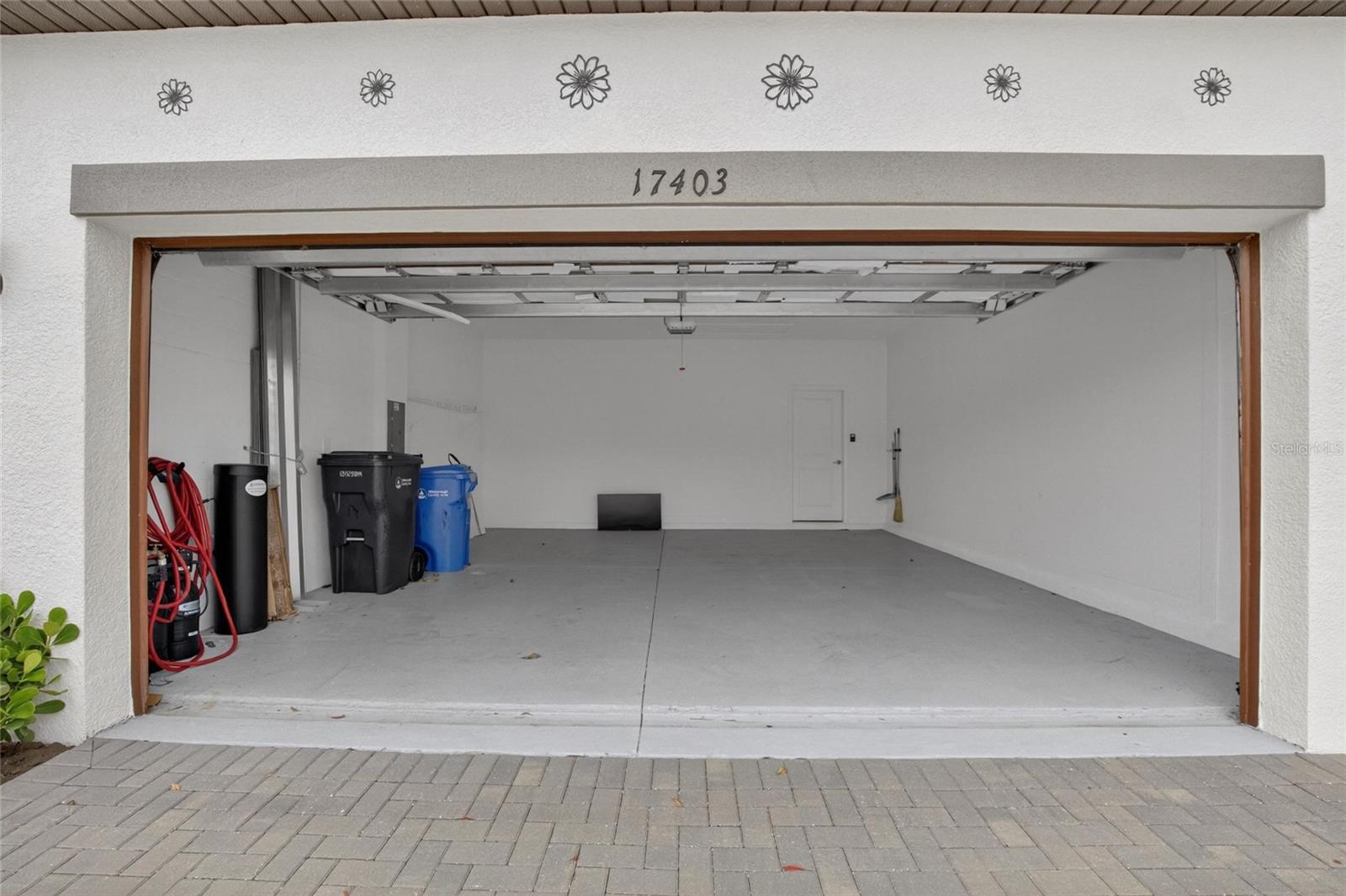 17403 HOLLY WELL AVE, WIMAUMA, FL, 33598