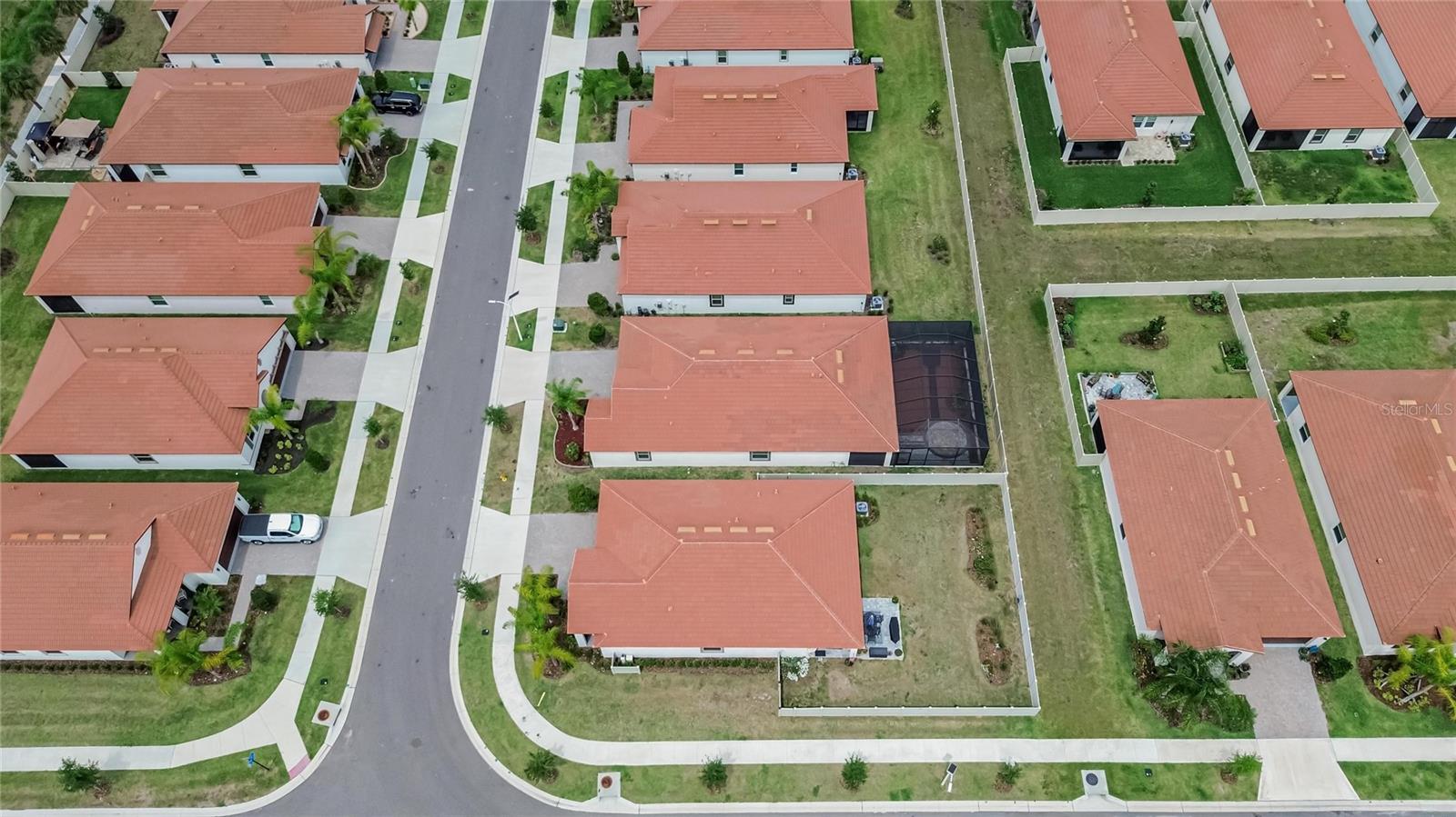 17403 HOLLY WELL AVE, WIMAUMA, FL, 33598