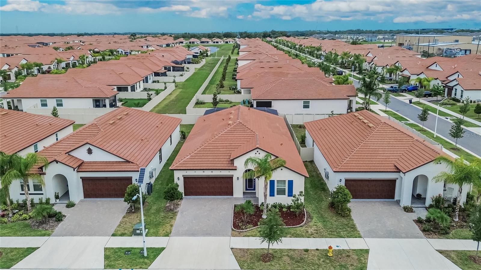 17403 HOLLY WELL AVE, WIMAUMA, FL, 33598