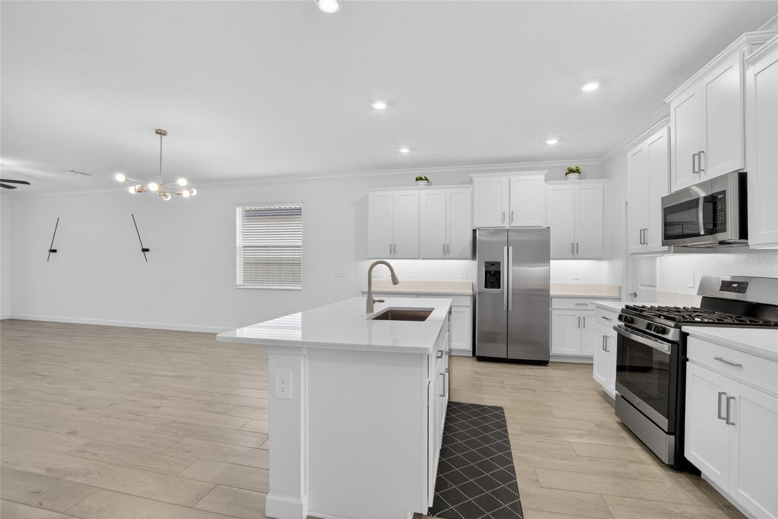 17403 HOLLY WELL AVE, WIMAUMA, FL, 33598
