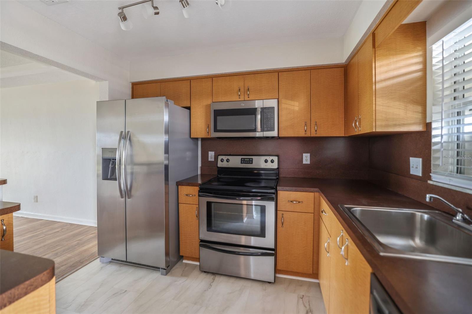 4420 37TH ST S #9, ST PETERSBURG, FL, 33711