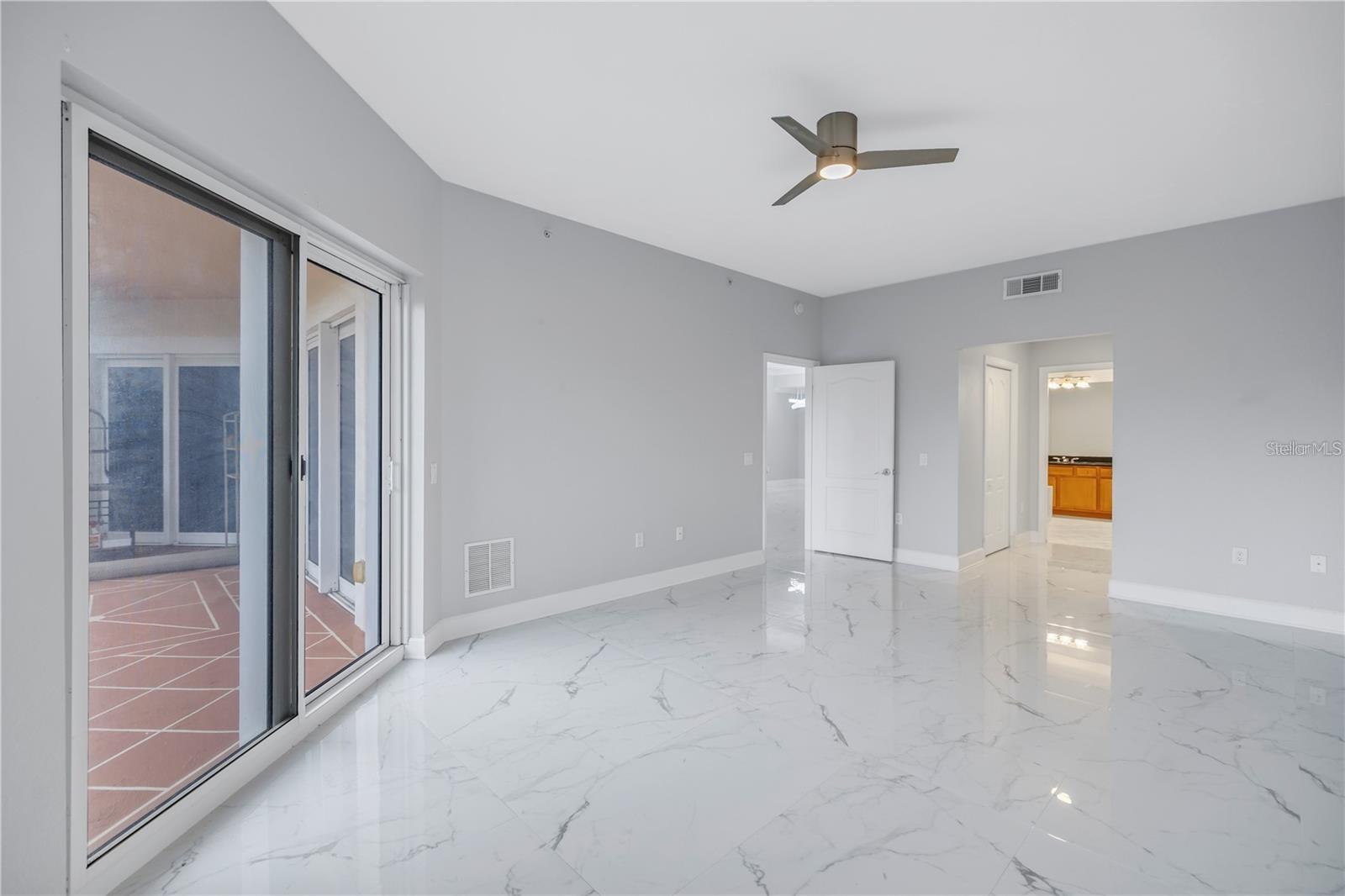 12077 GANDY BLVD N #332, ST PETERSBURG, FL, 33702