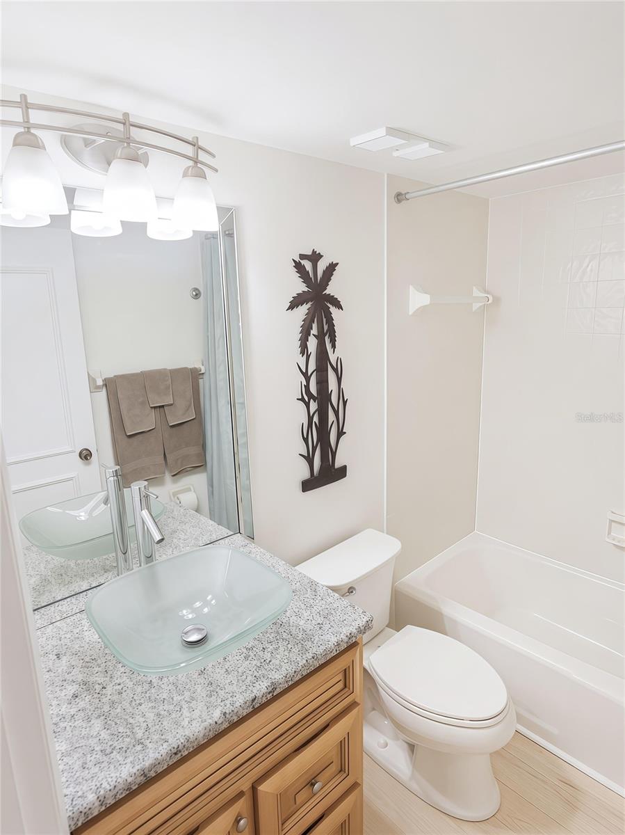 106 1ST ST E #215, ST PETERSBURG, FL, 33715