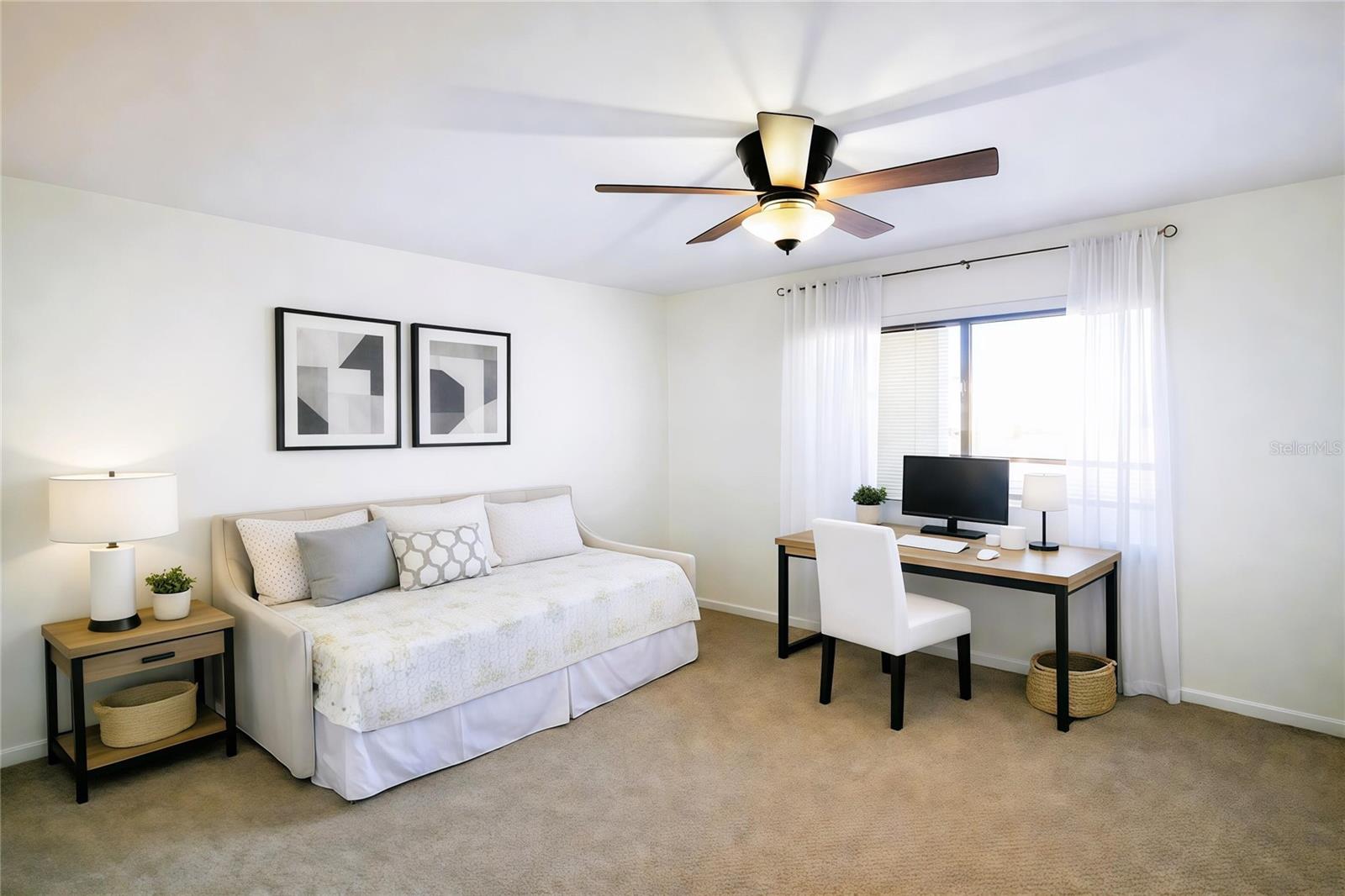 106 1ST ST E #215, ST PETERSBURG, FL, 33715