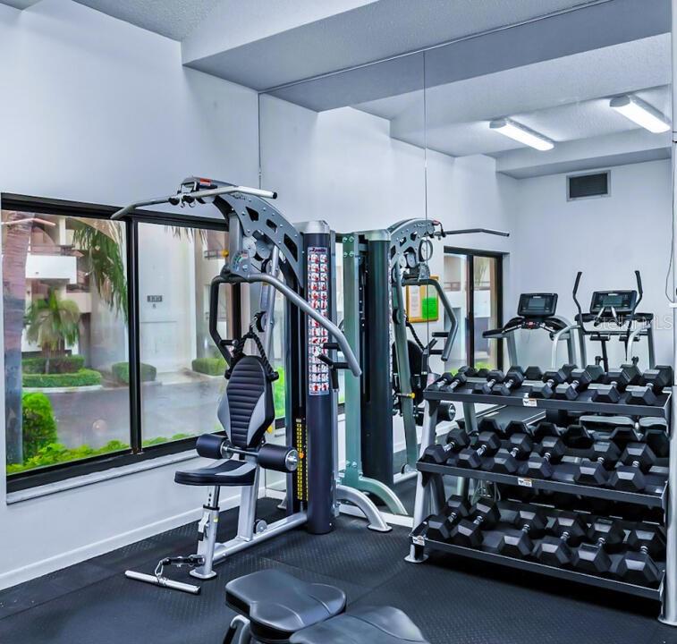 106 1ST ST E #215, ST PETERSBURG, FL, 33715
