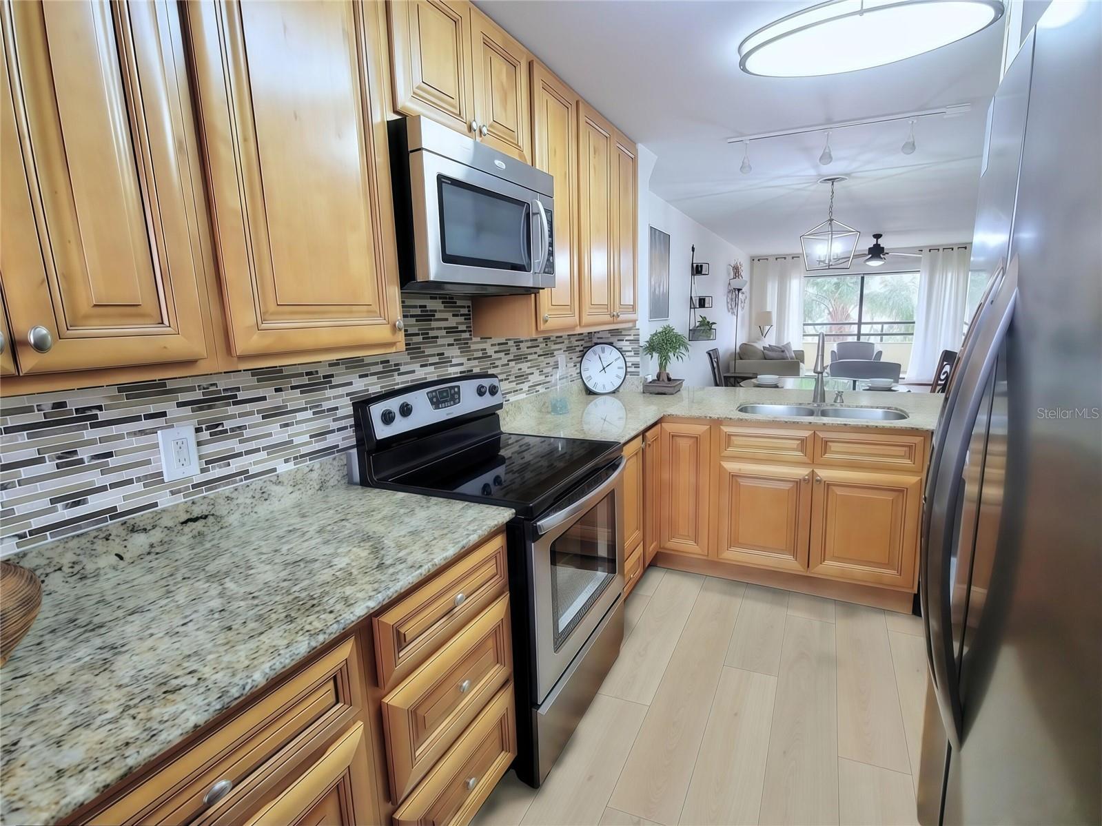 106 1ST ST E #215, ST PETERSBURG, FL, 33715