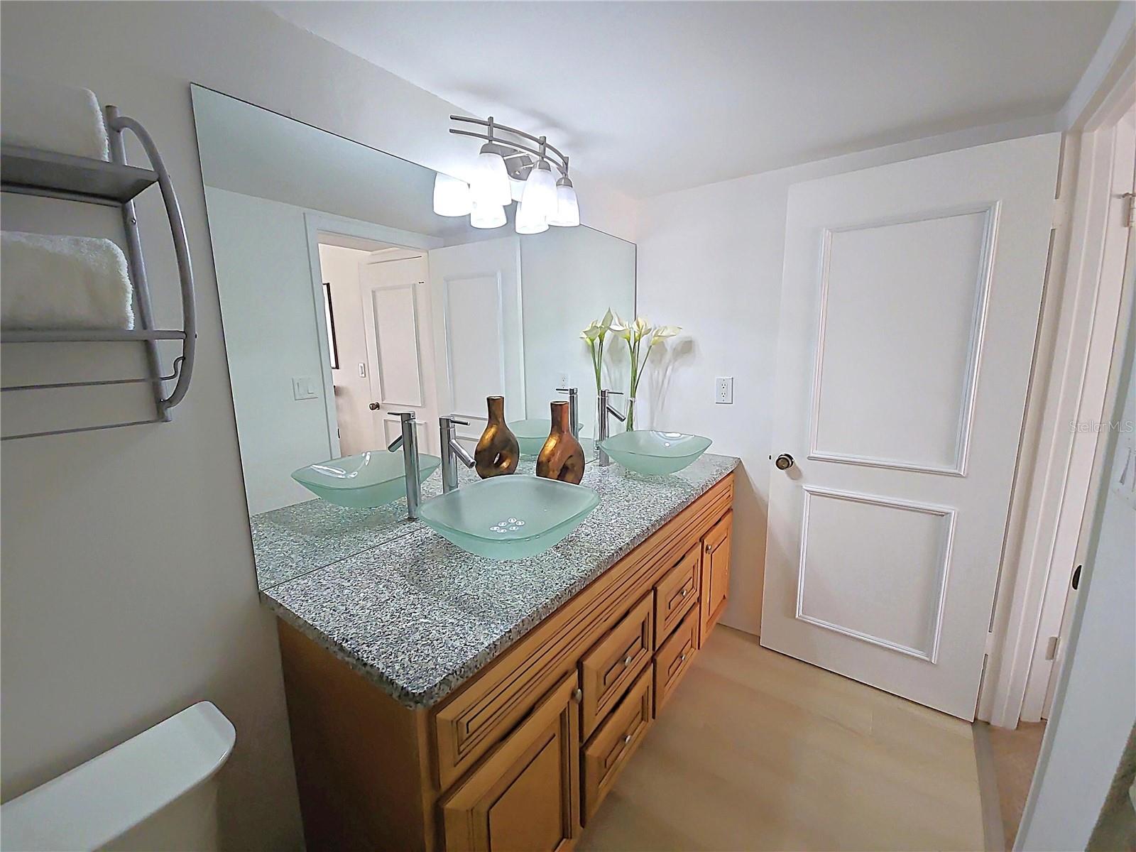 106 1ST ST E #215, ST PETERSBURG, FL, 33715